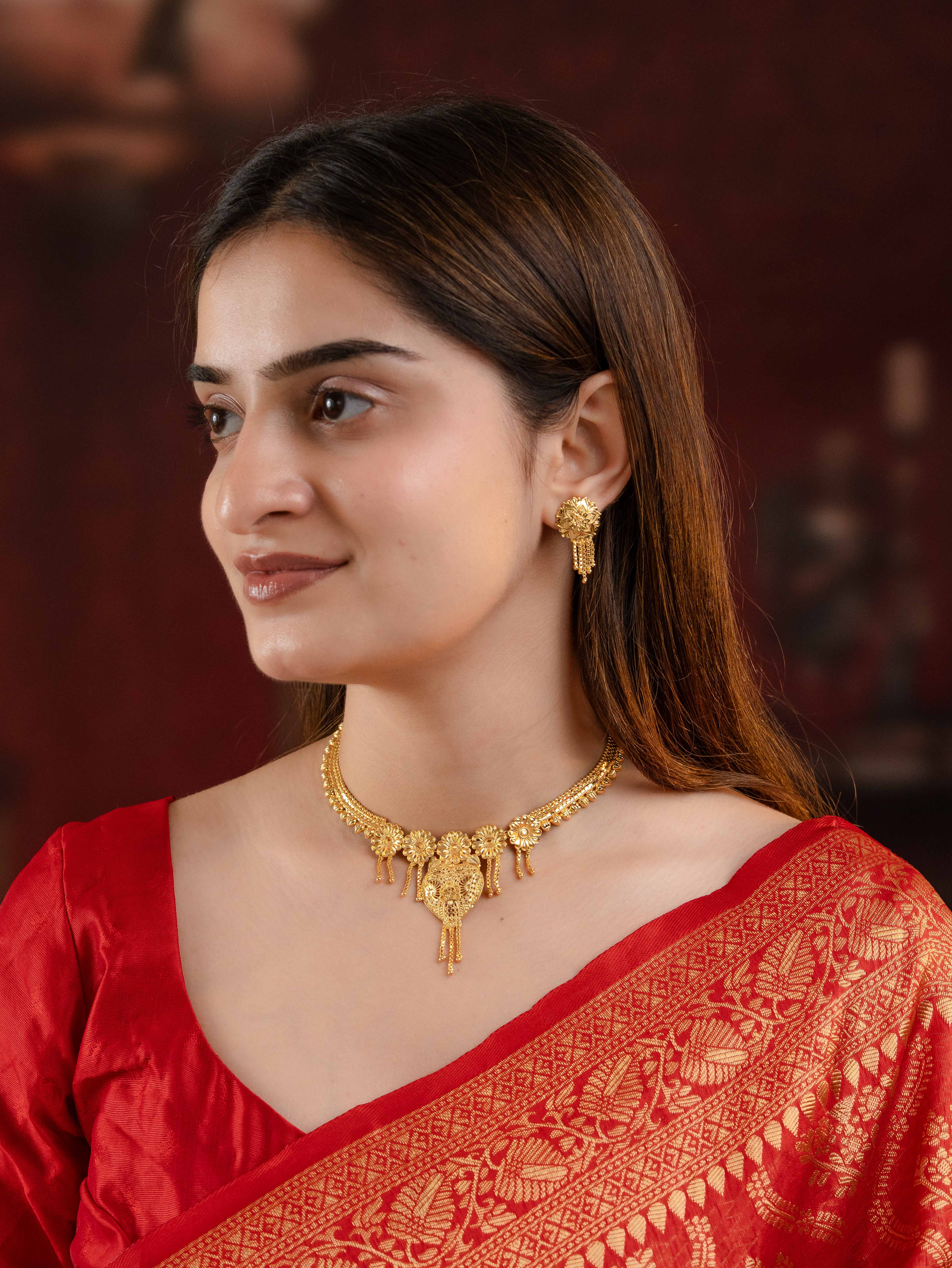 Kalpana Short Gold Necklace Set
