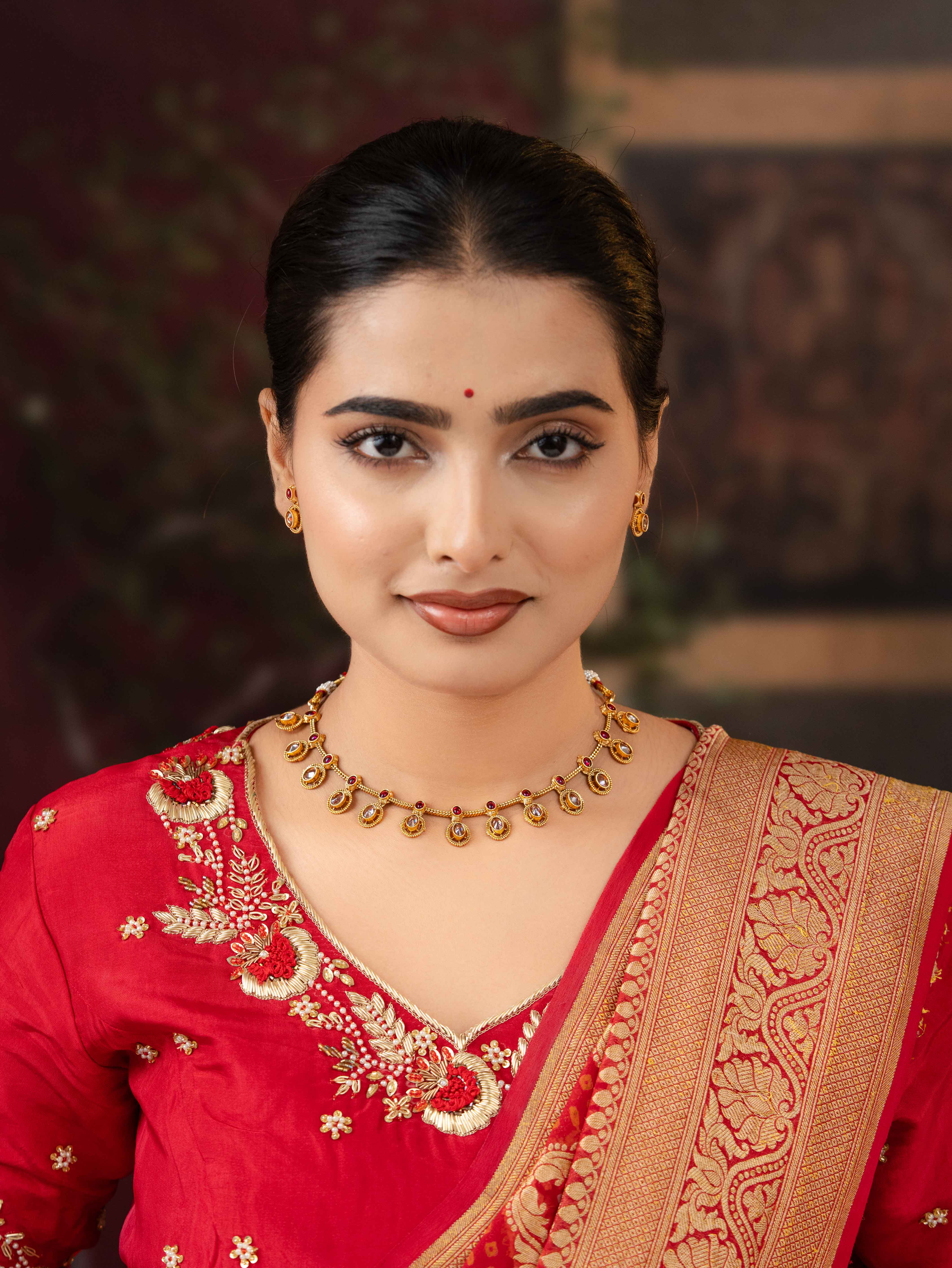 Aarivika Necklace Set