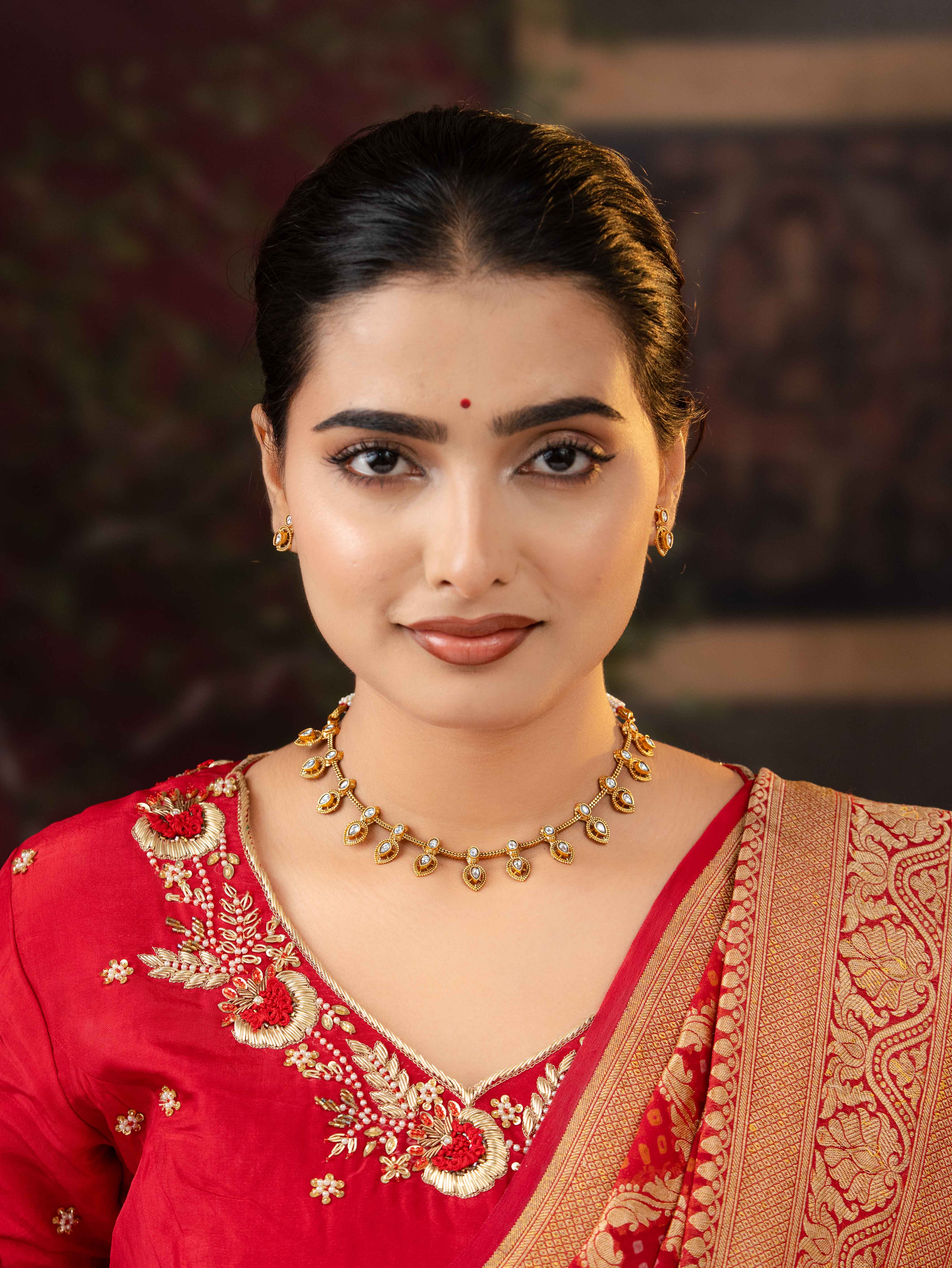 Varnisha Necklace Set