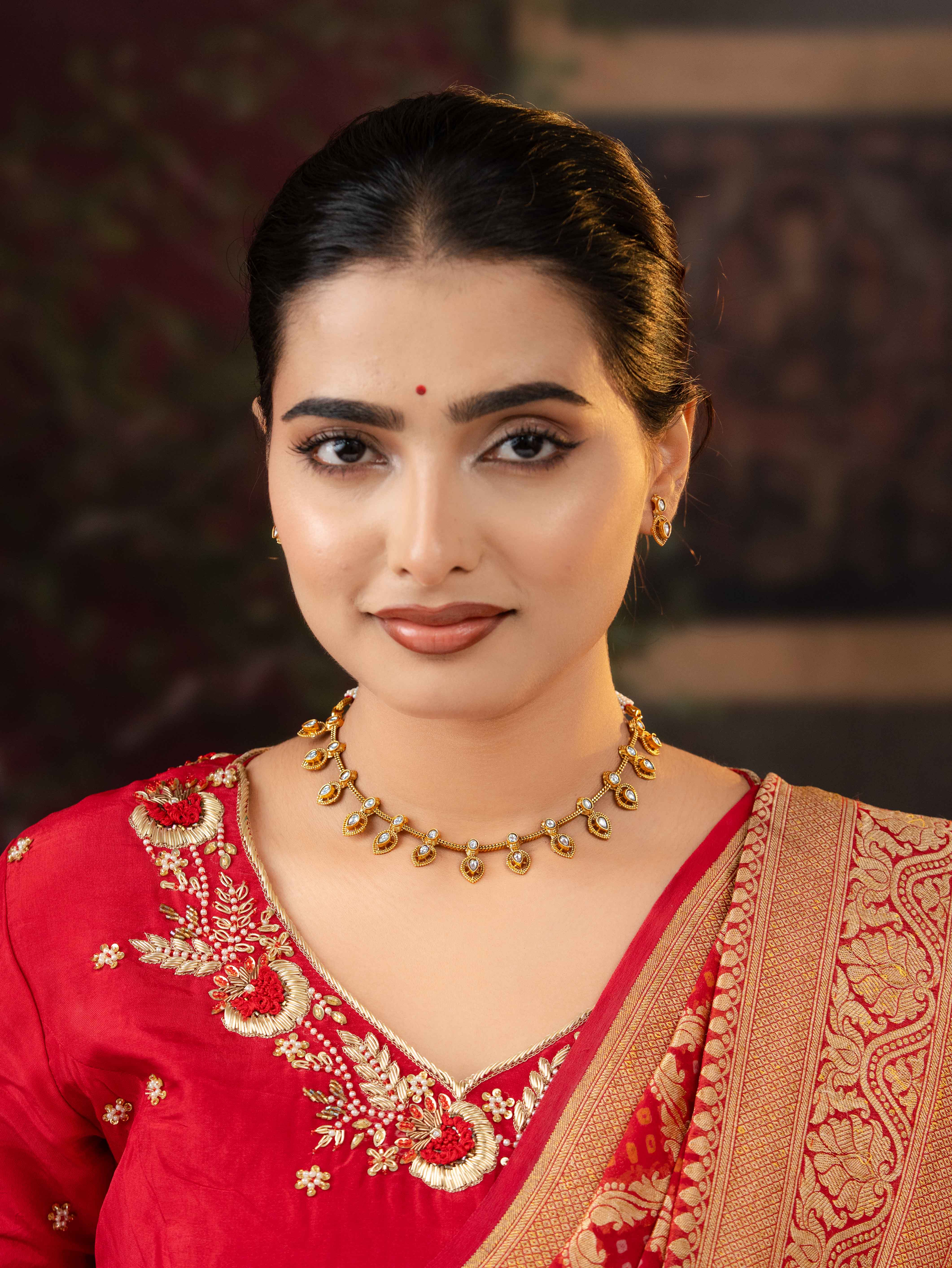 Varnisha Necklace Set
