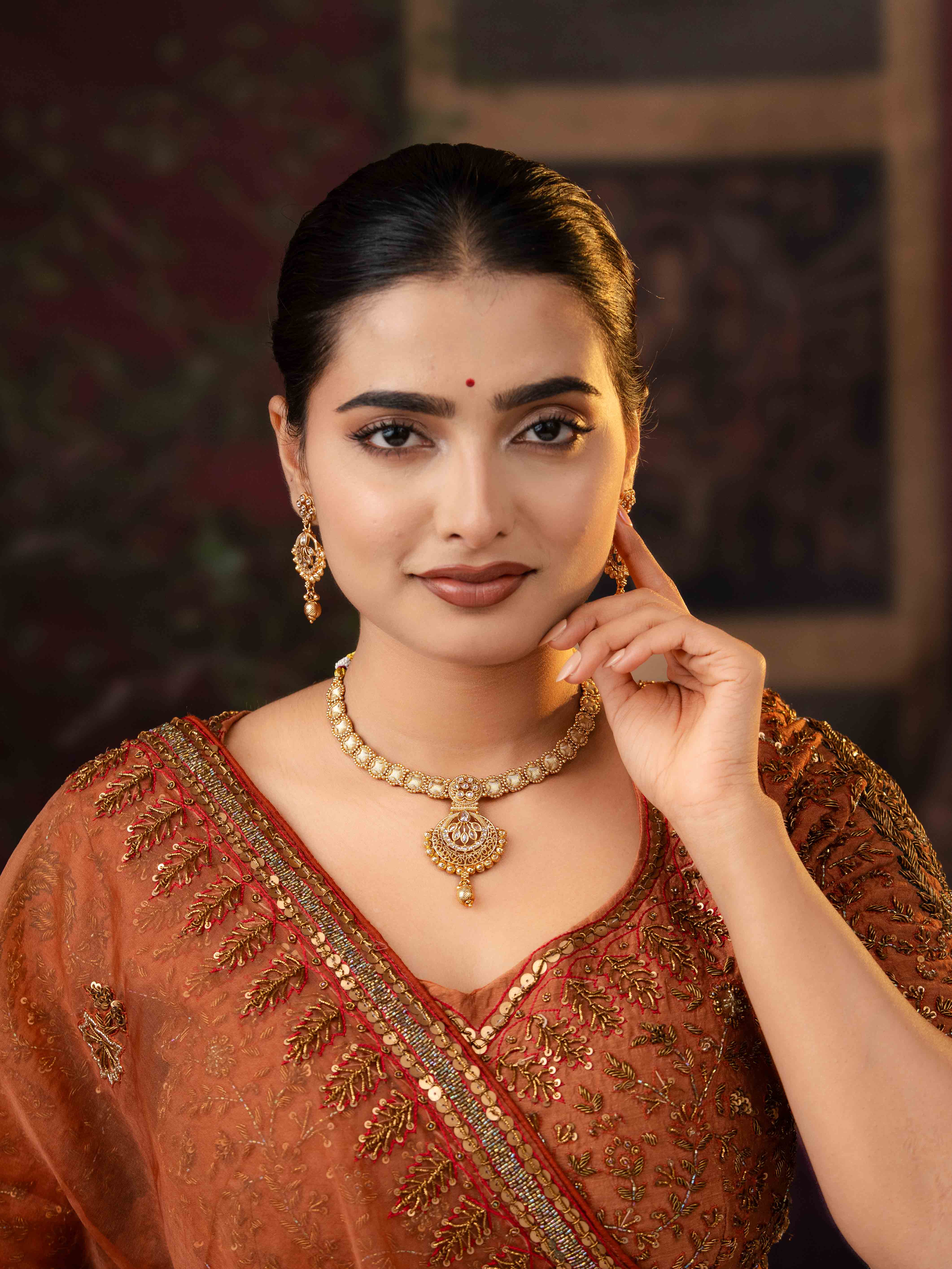 Verunika Necklace Set