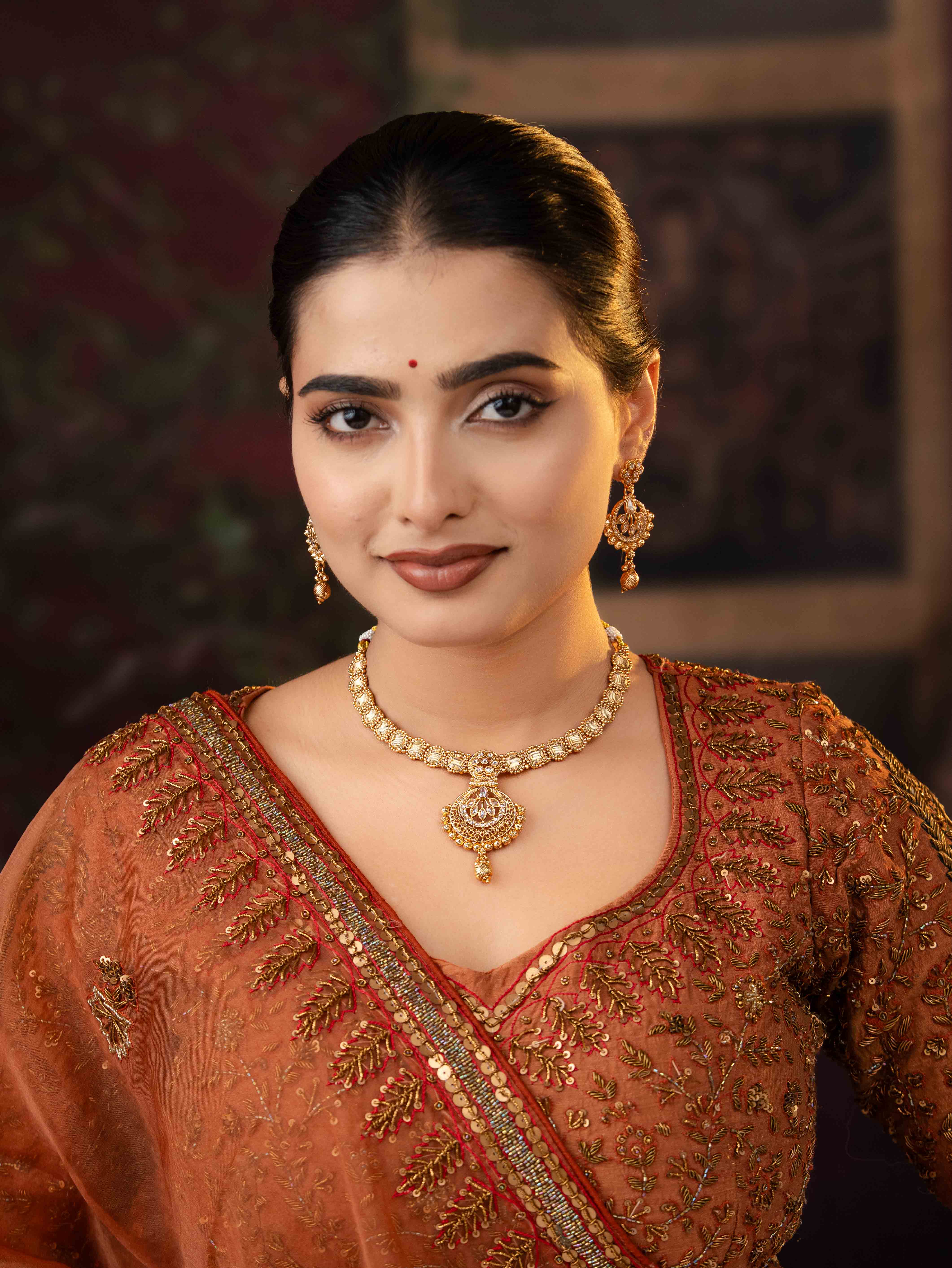 Verunika Necklace Set