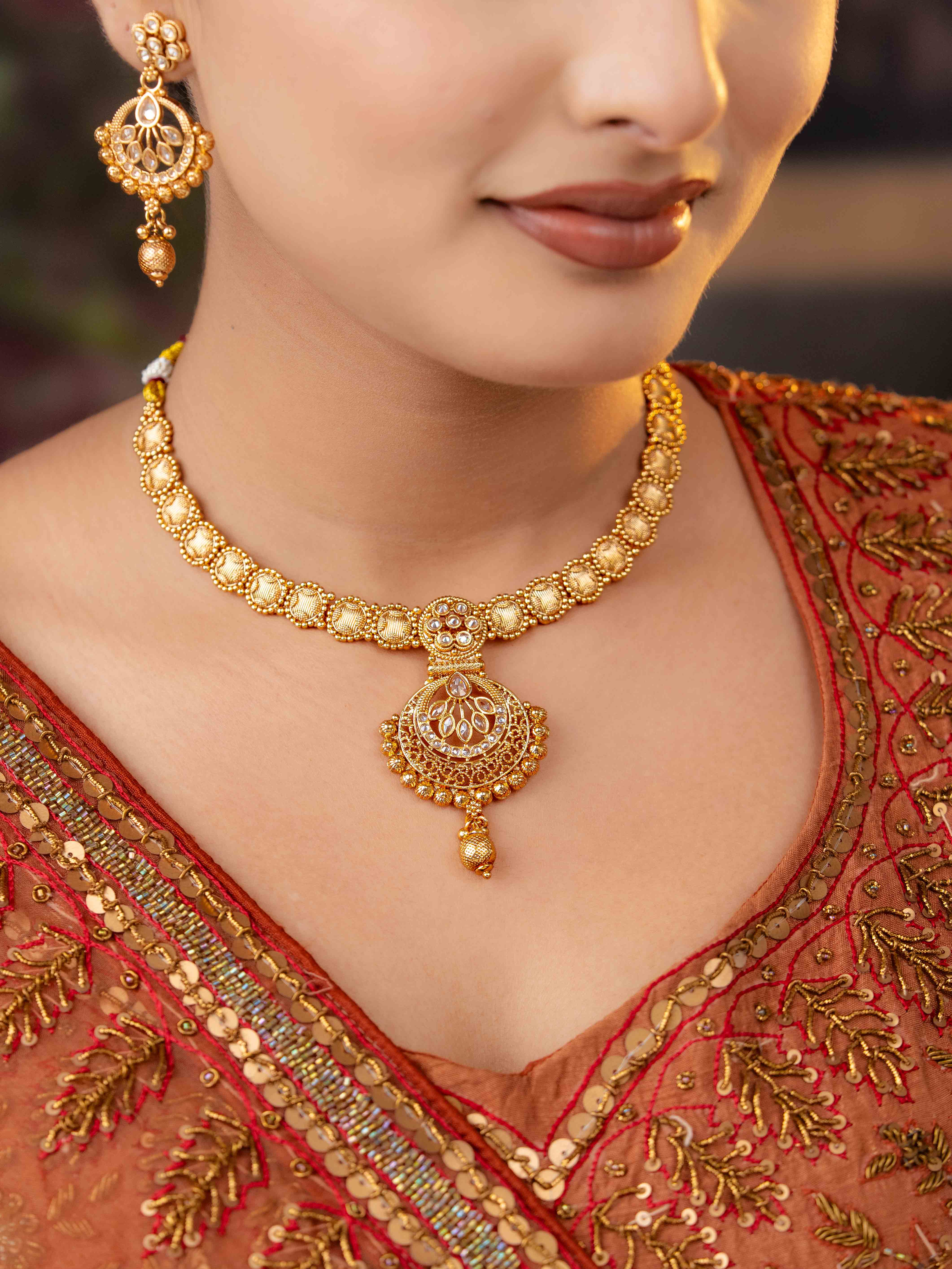 Verunika Necklace Set