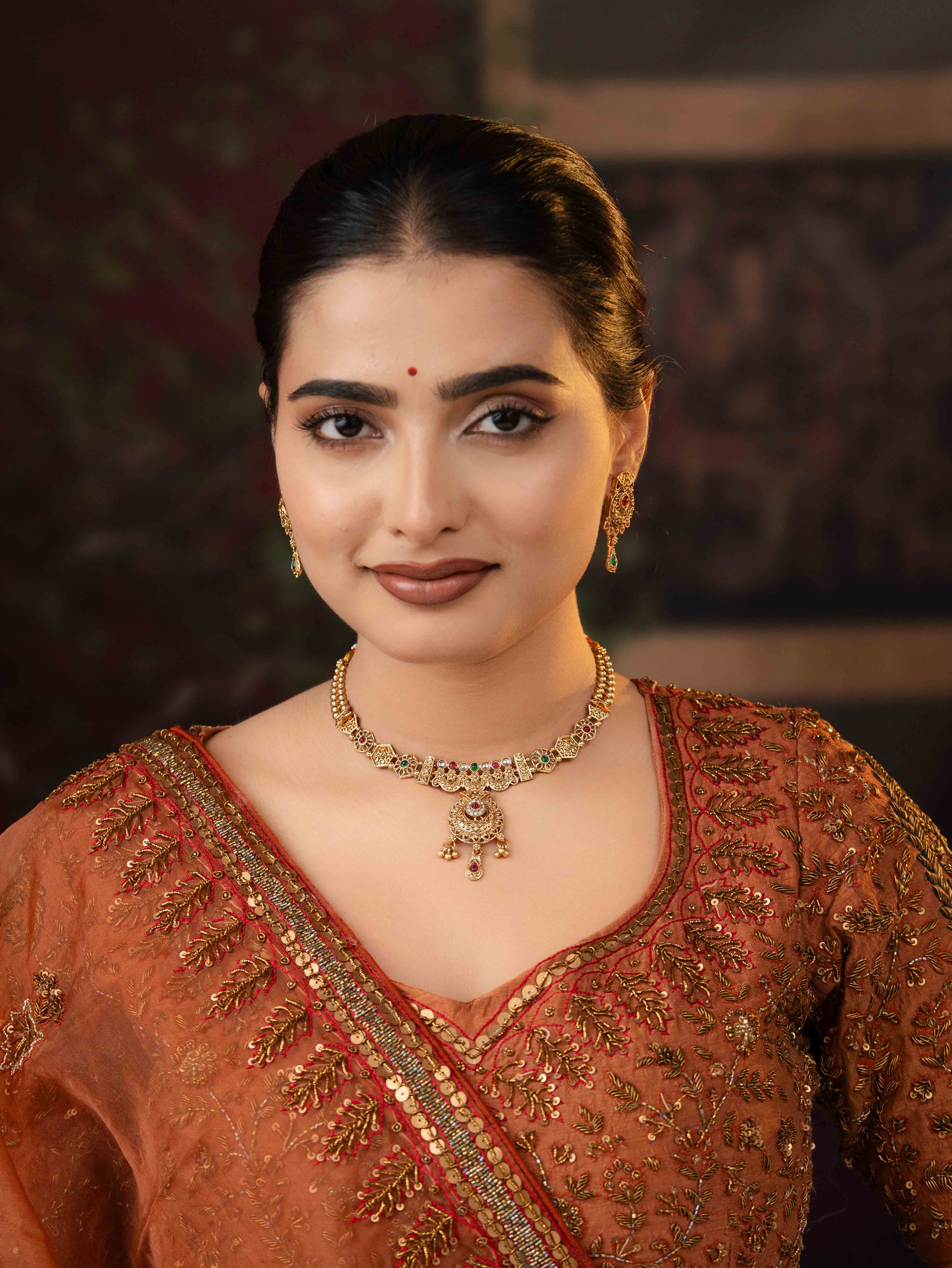 Ruhanika Necklace Set