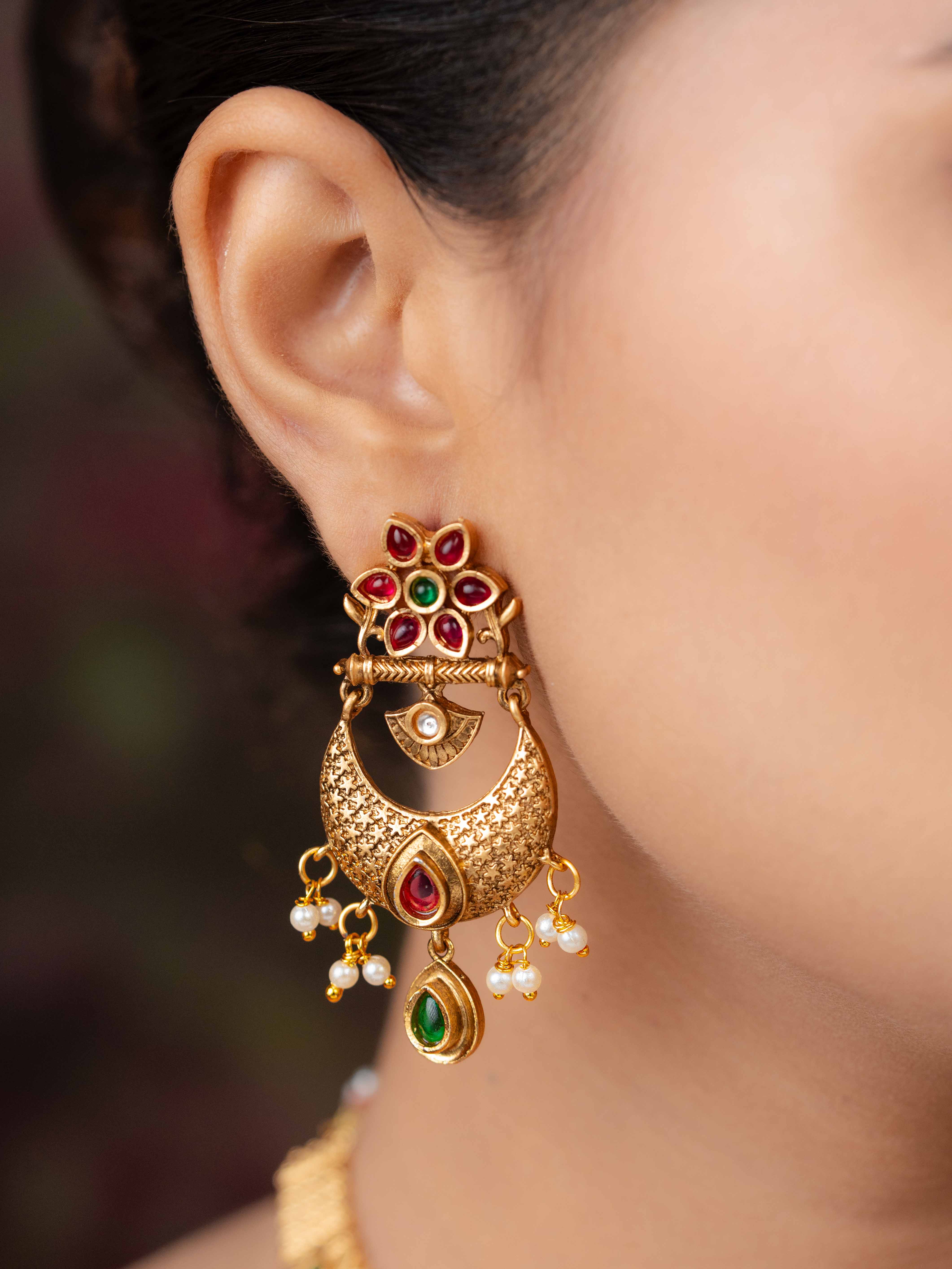 Radha Rani Necklace Set