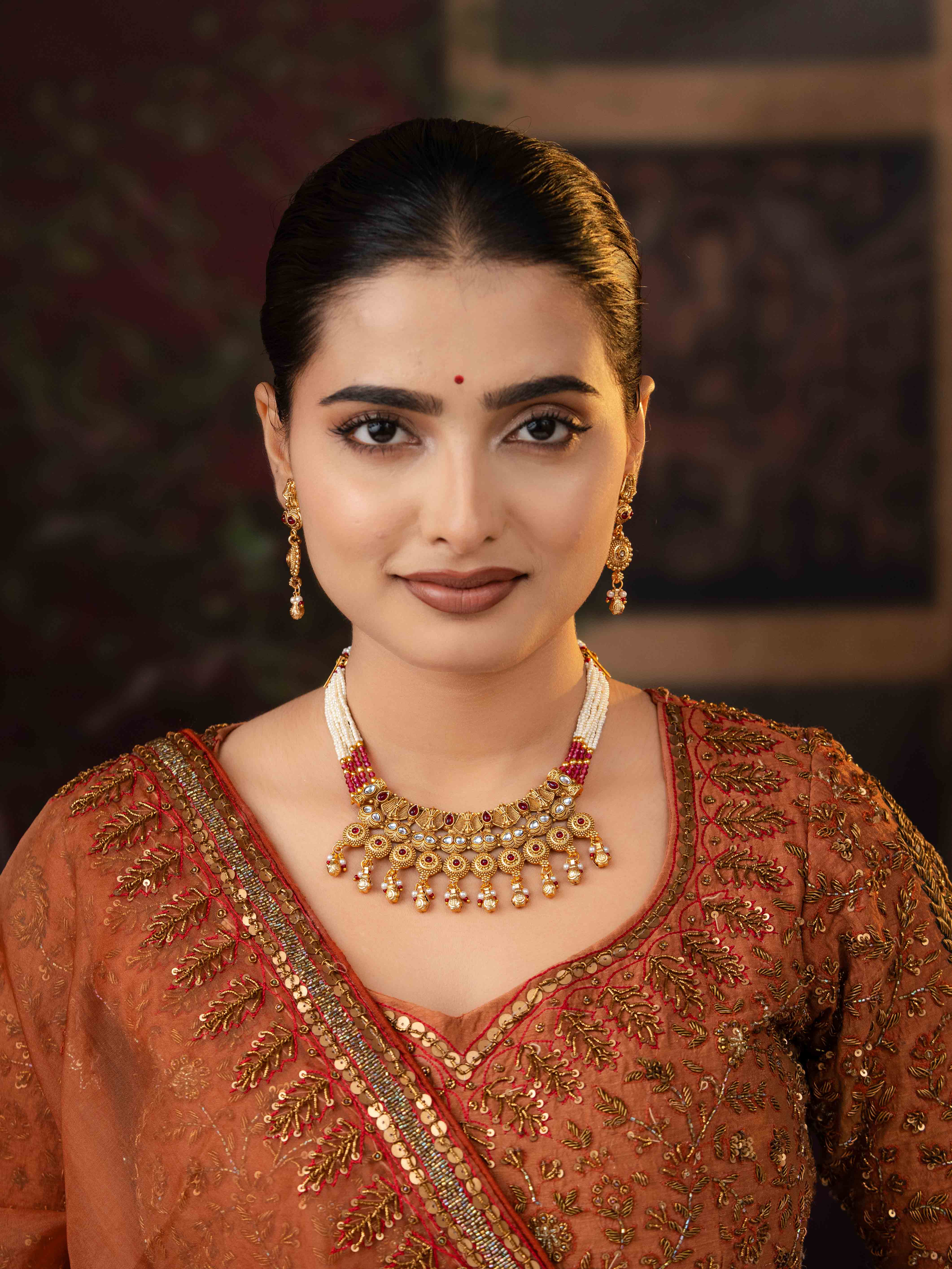 Gaurika Necklace Set