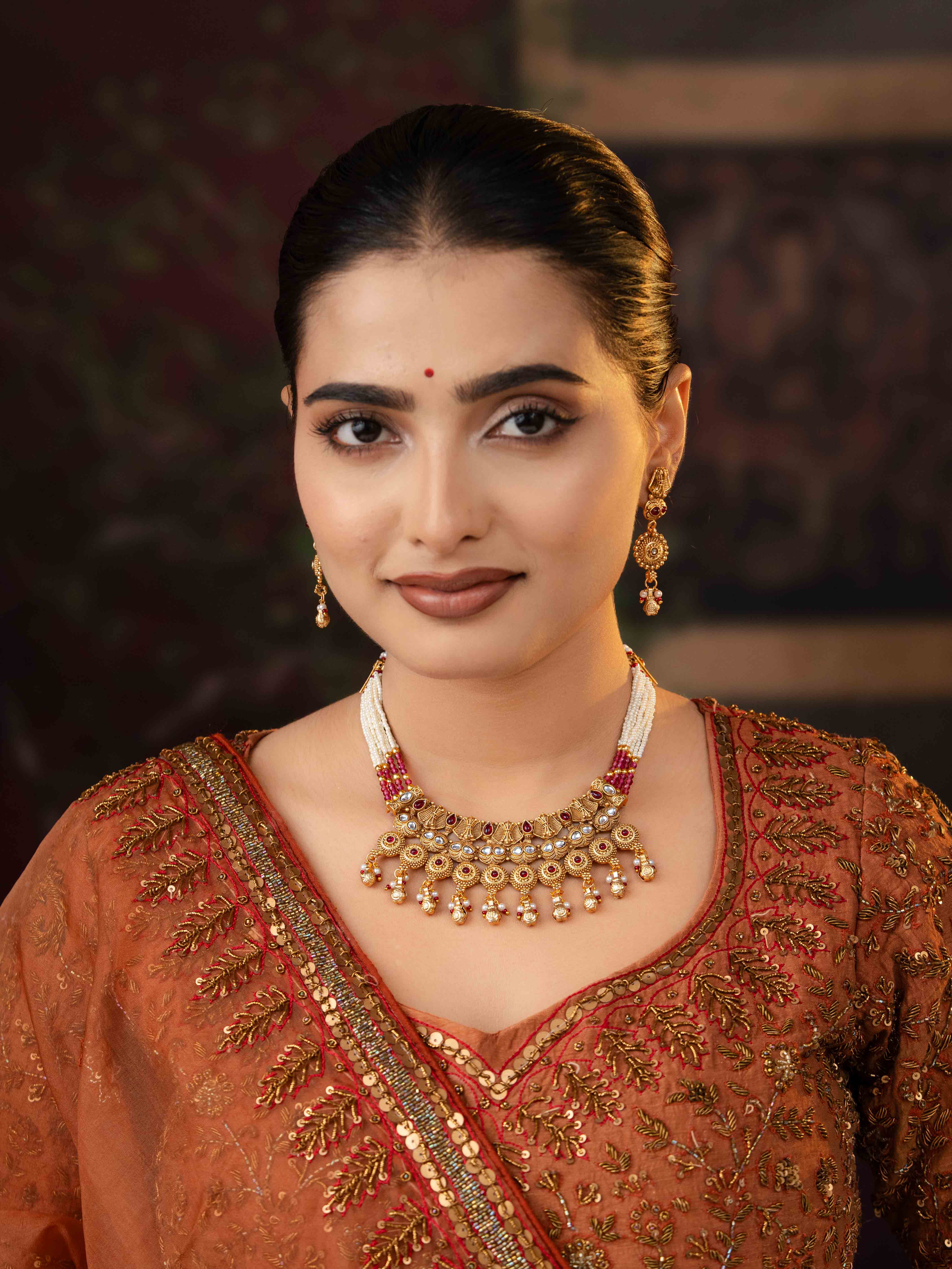 Gaurika Necklace Set