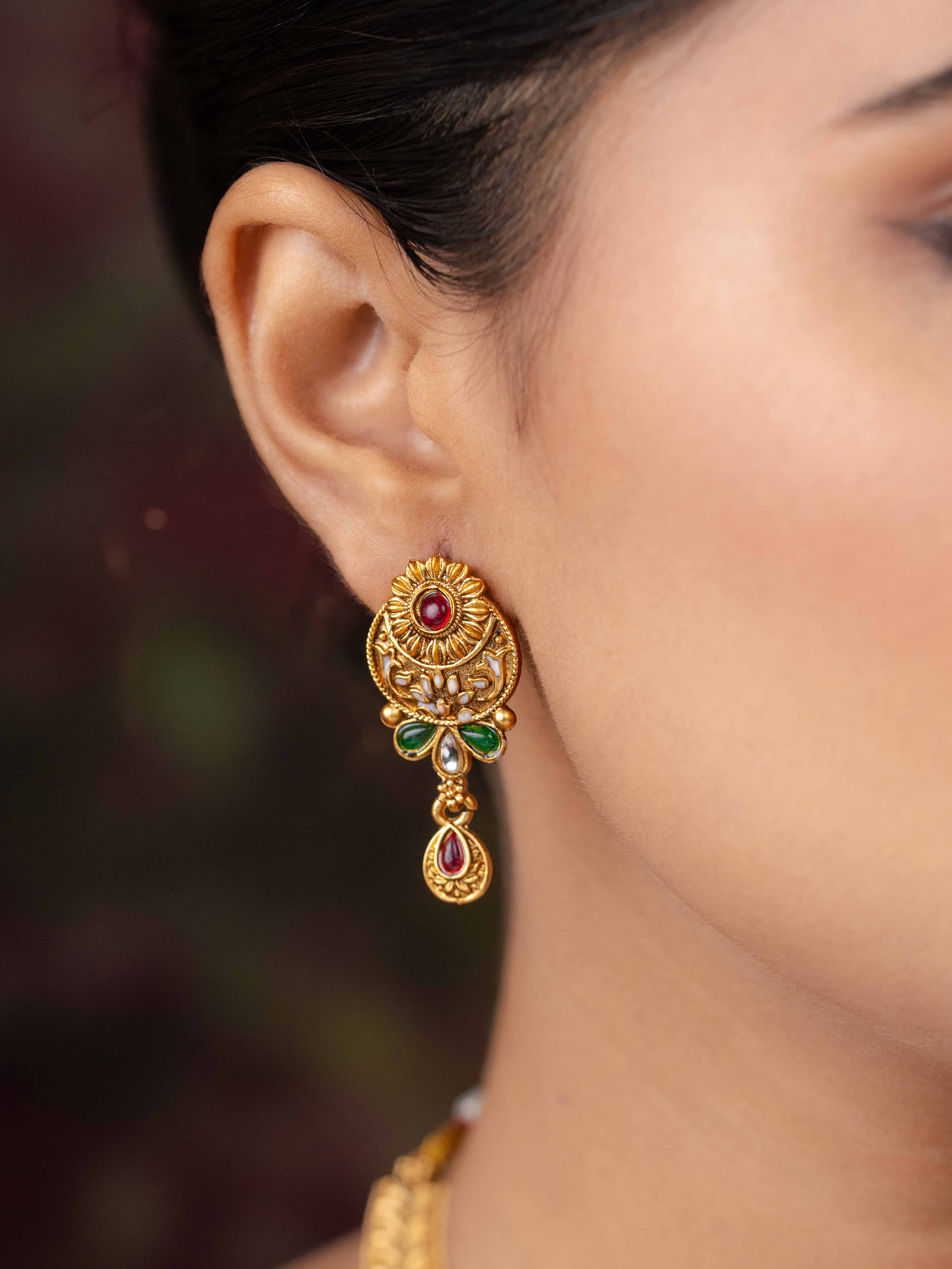 Riddhi Necklace Set
