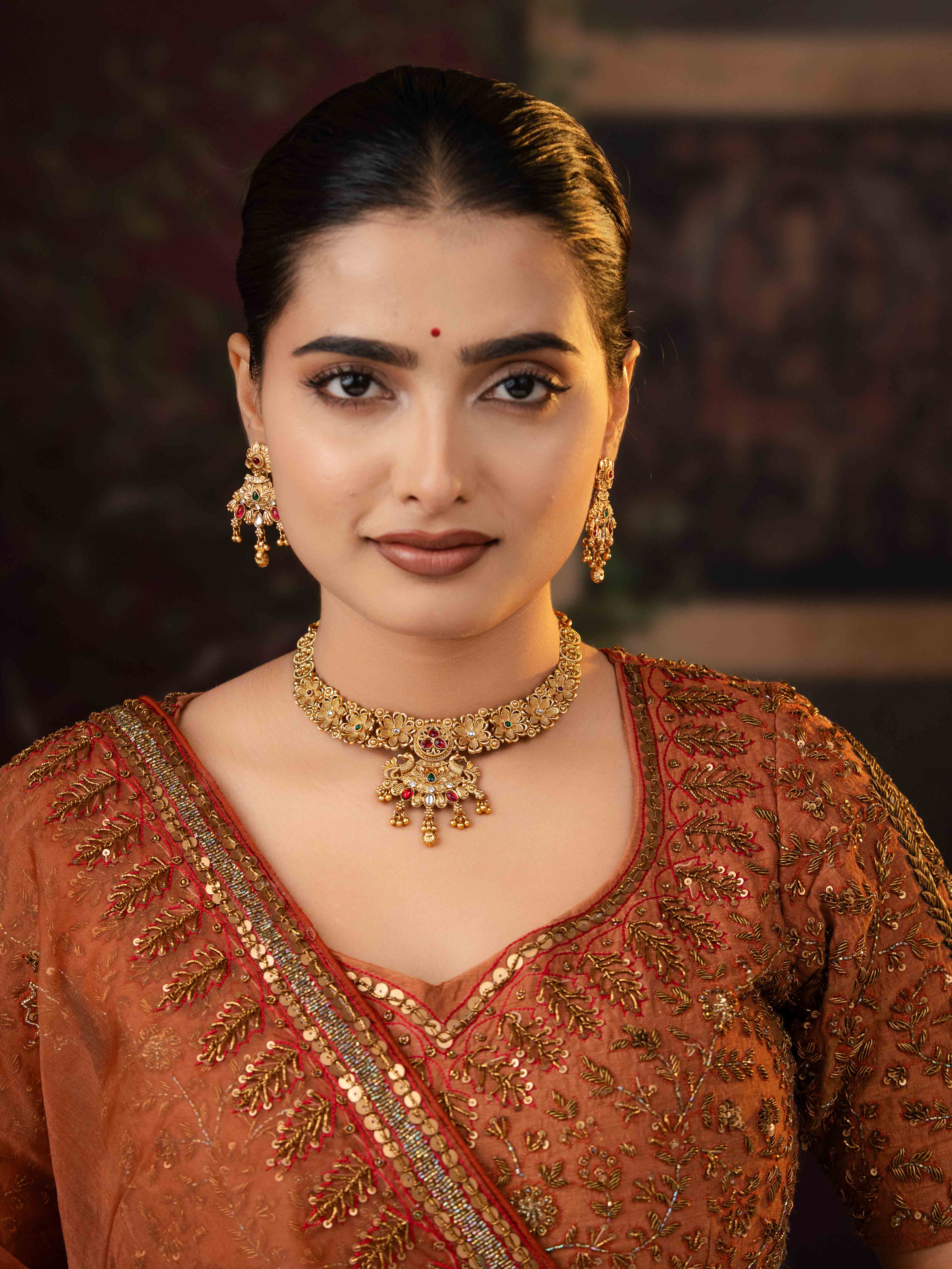 Oraya Necklace Set