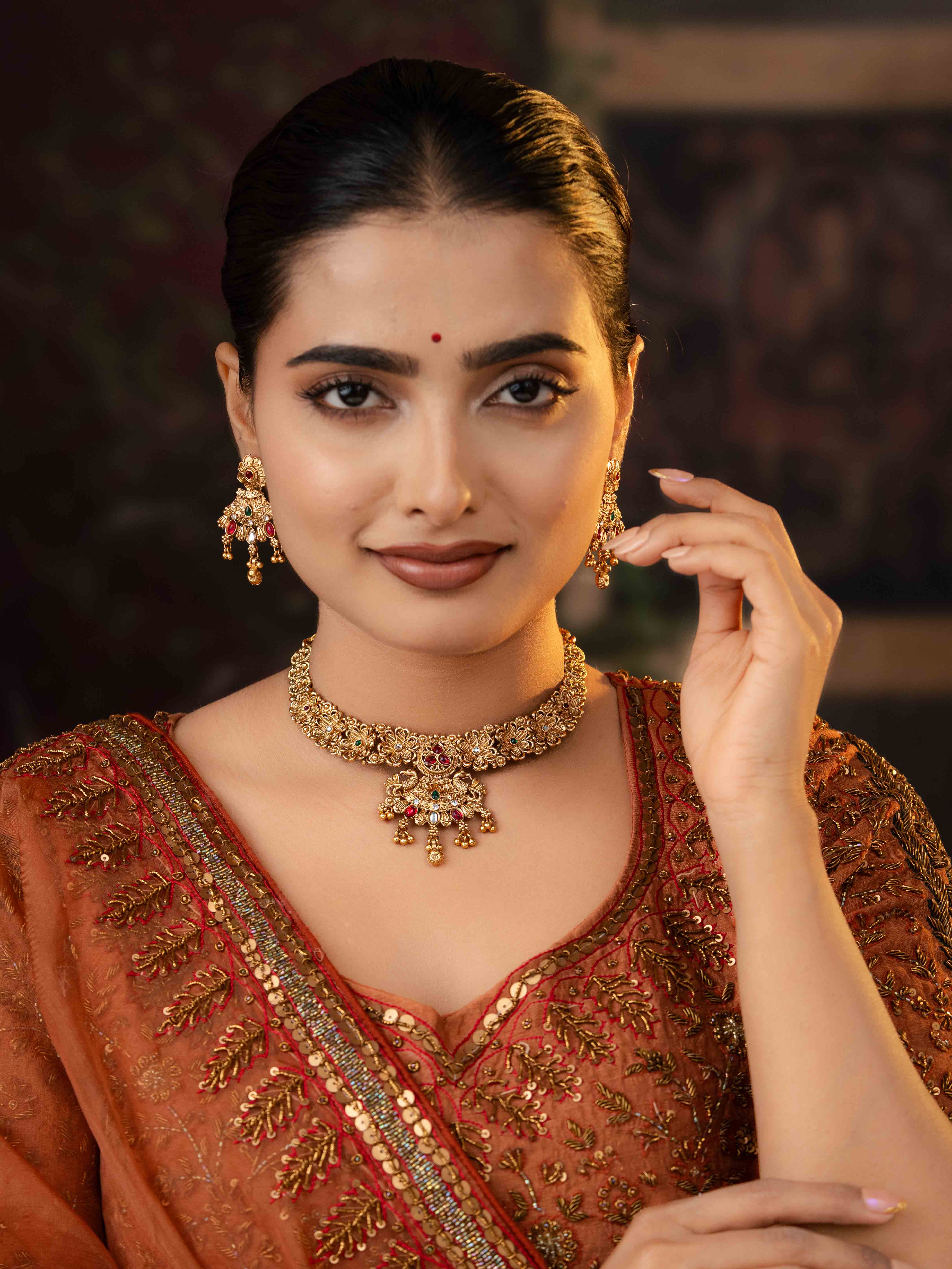 Oraya Necklace Set