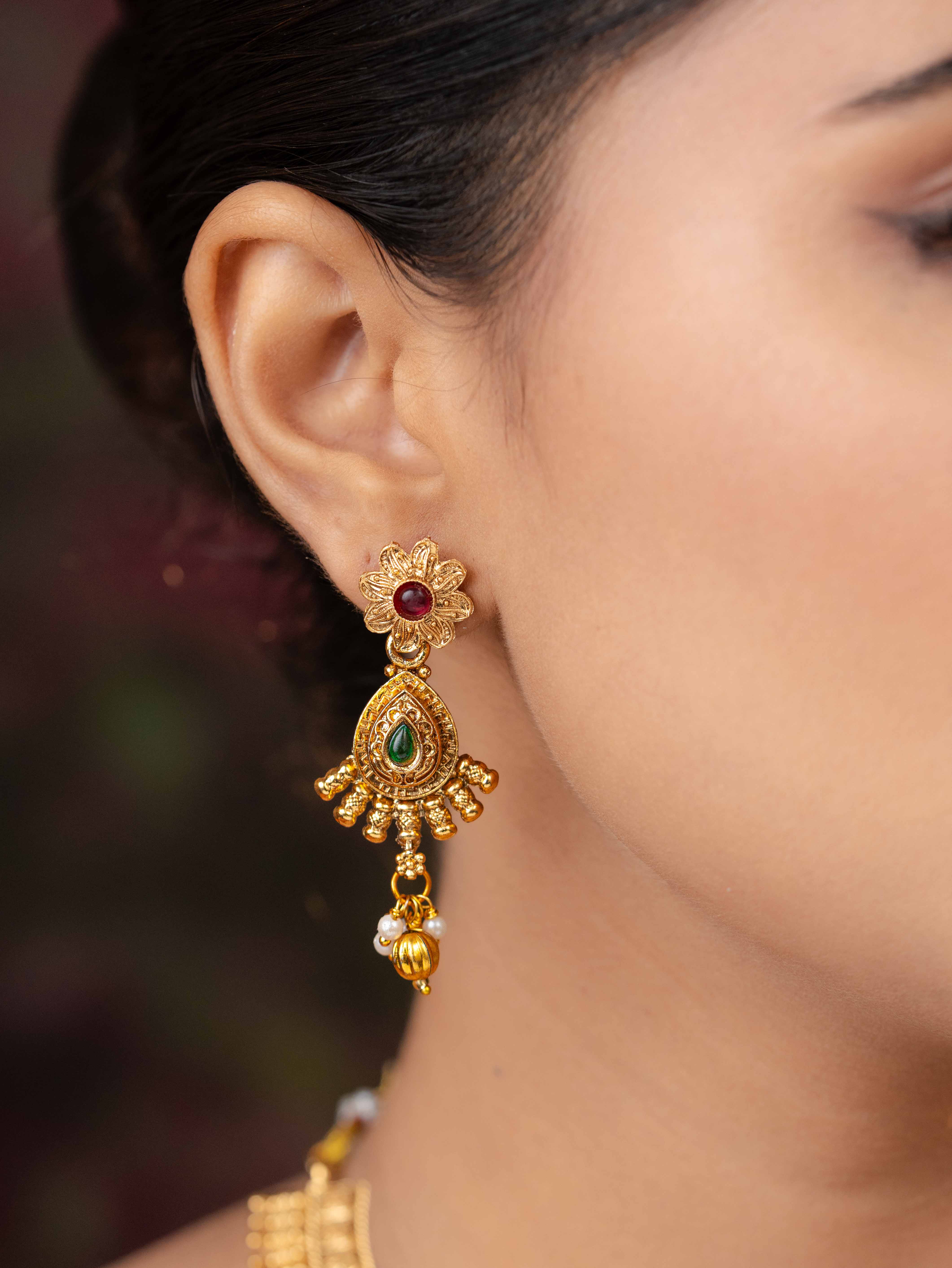 Prisha Necklace Set