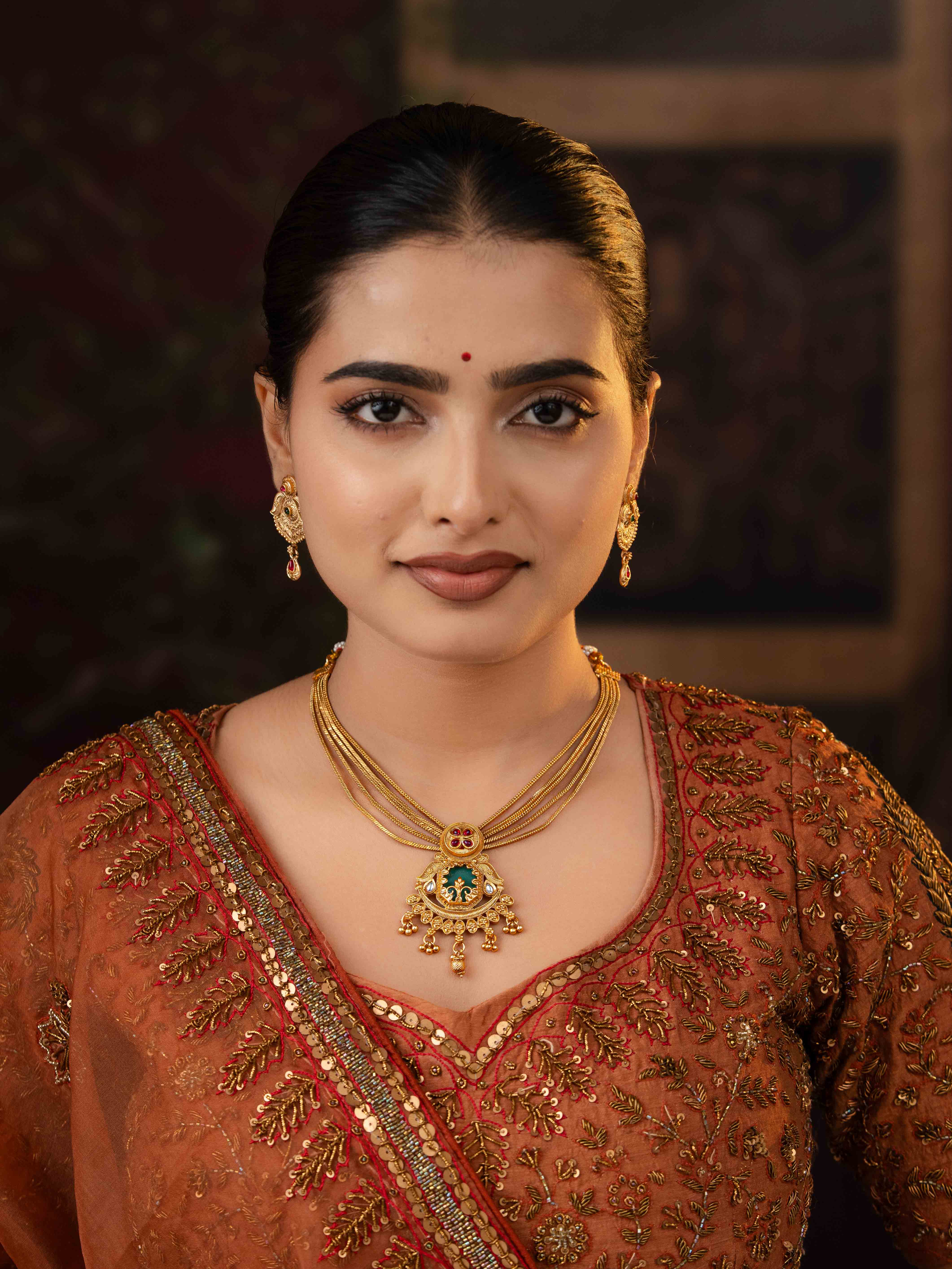 Charushi Necklace Set
