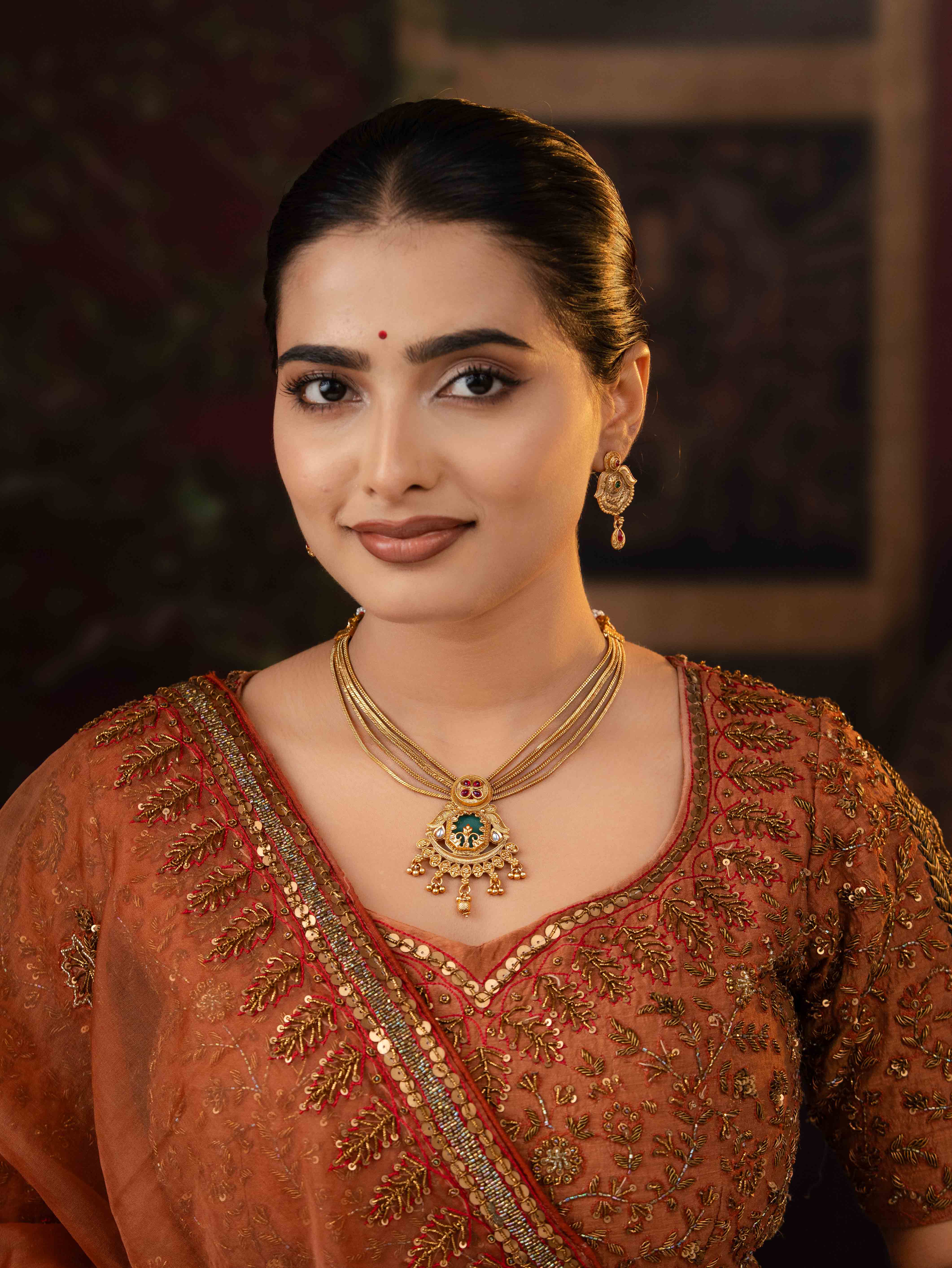 Charushi Necklace Set