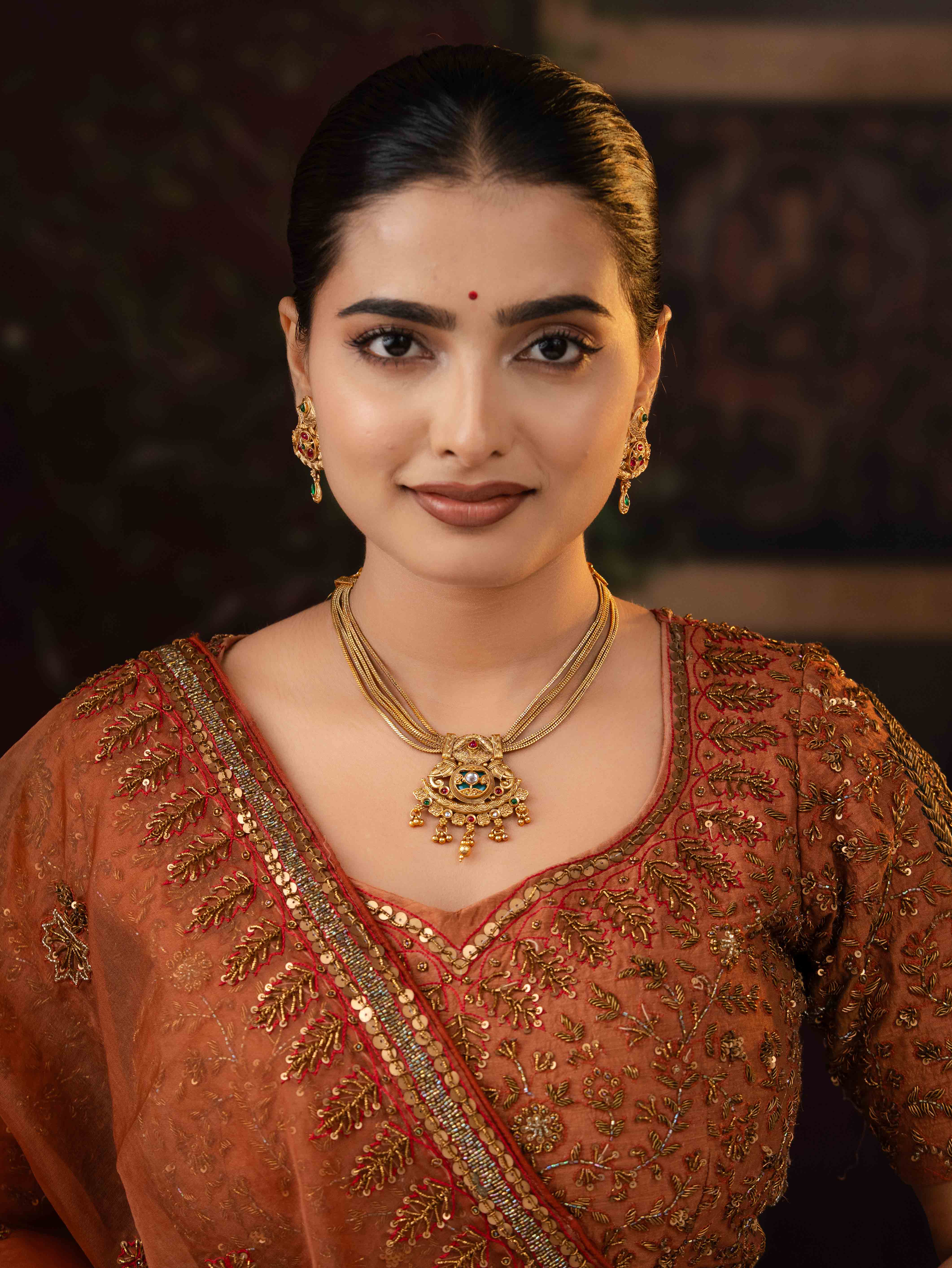 Heeranshi Necklace Set