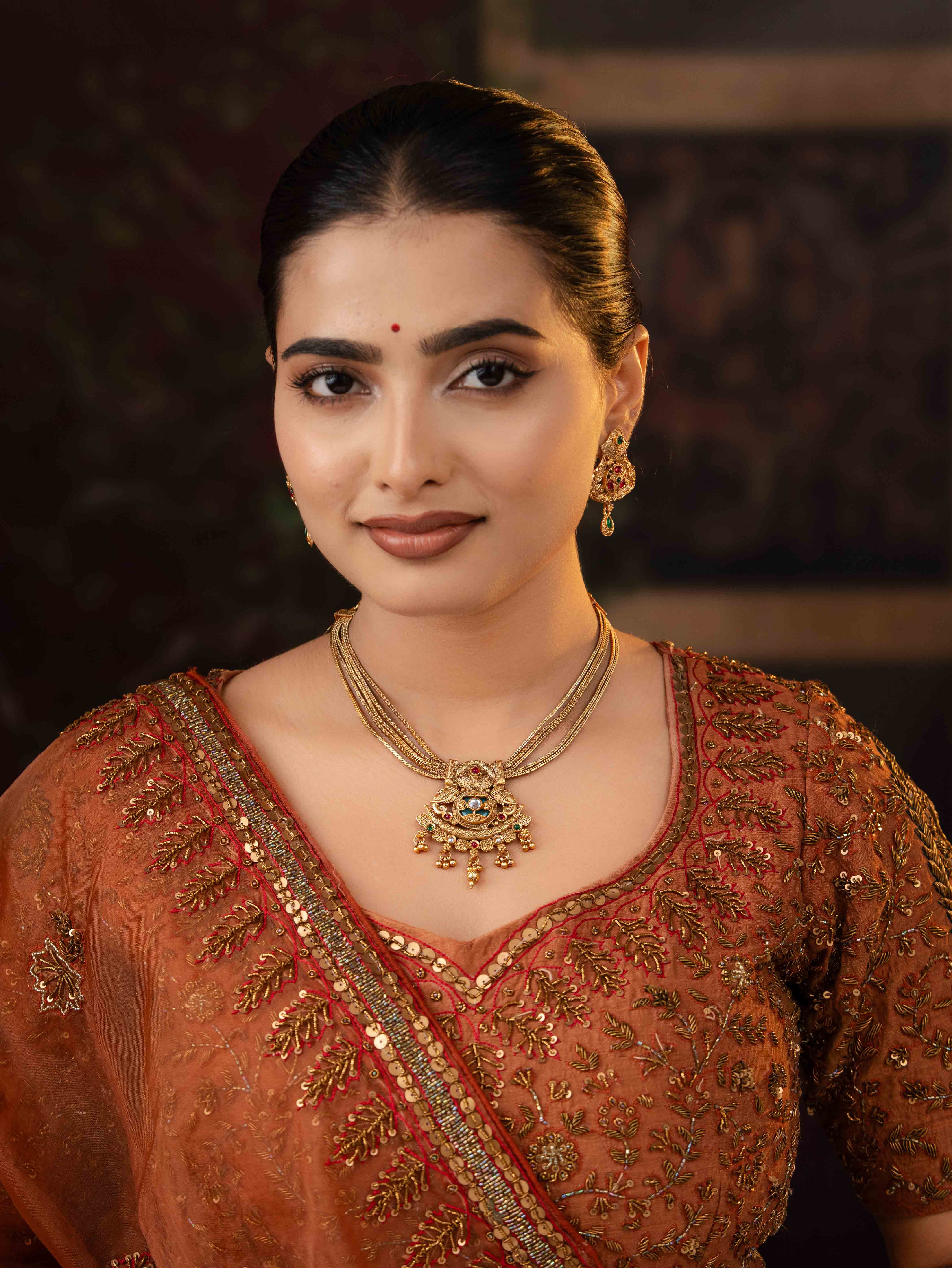Heeranshi Necklace Set