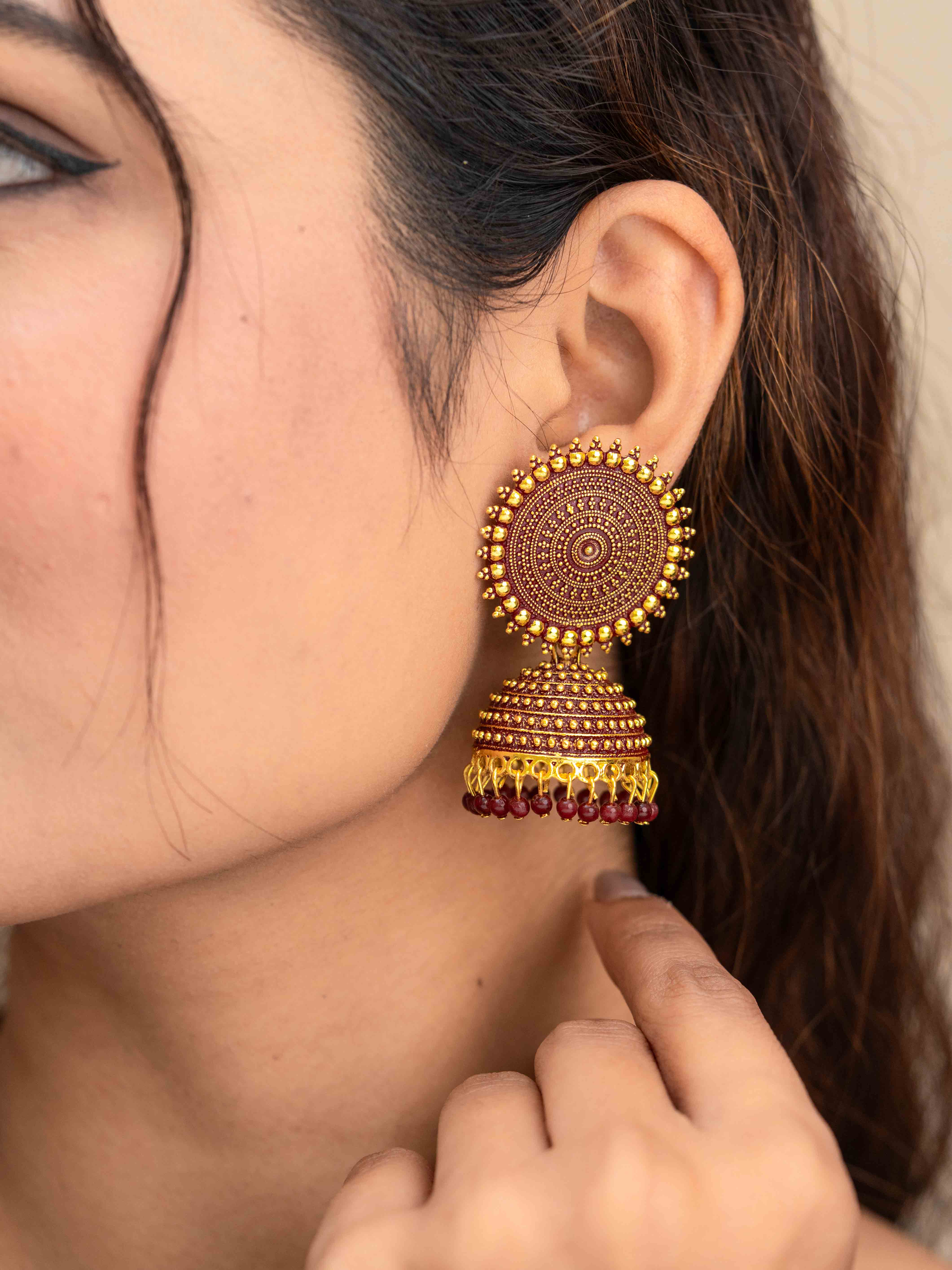 Naira Jhumka