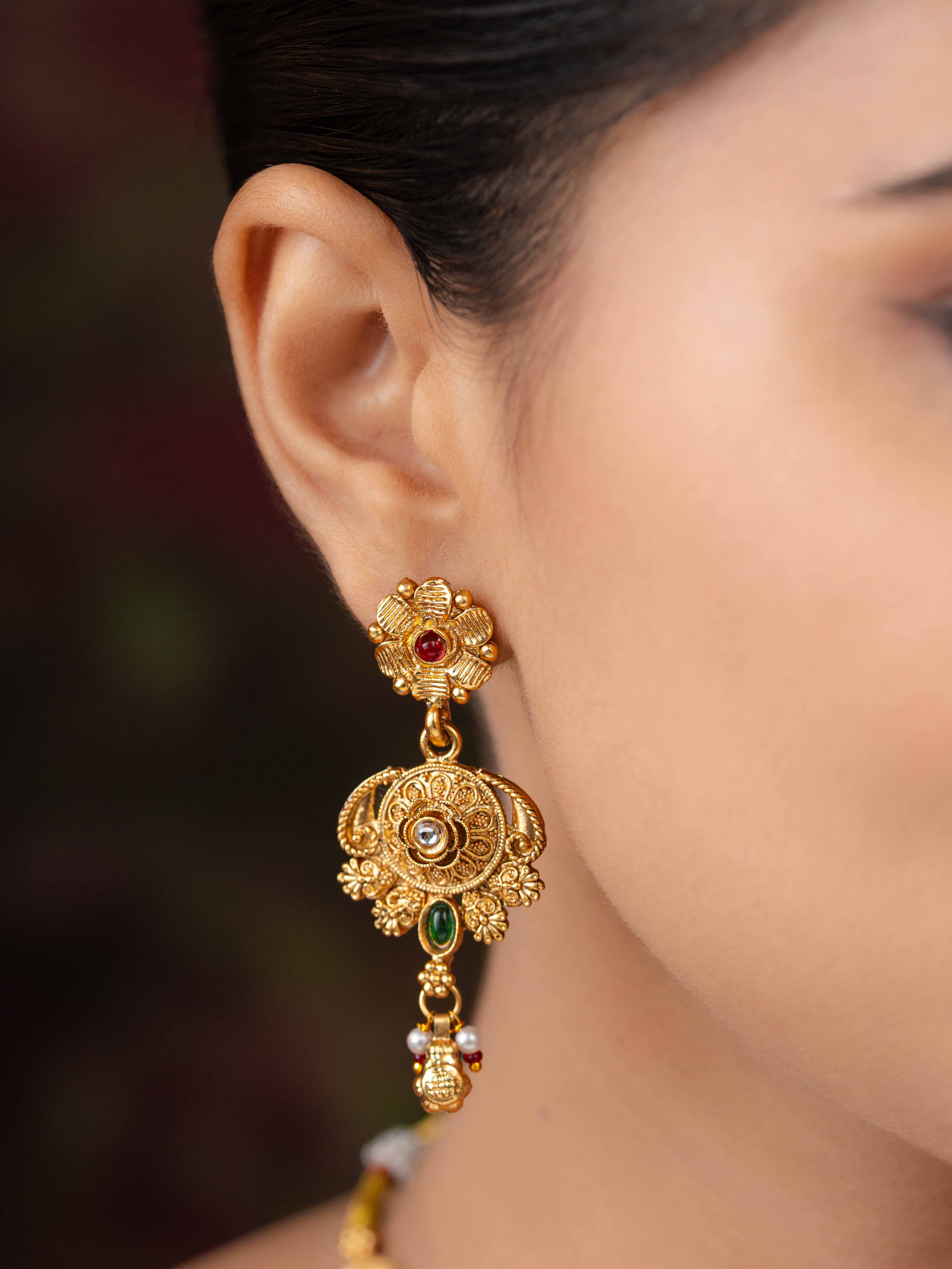 Vireesha Necklace Set