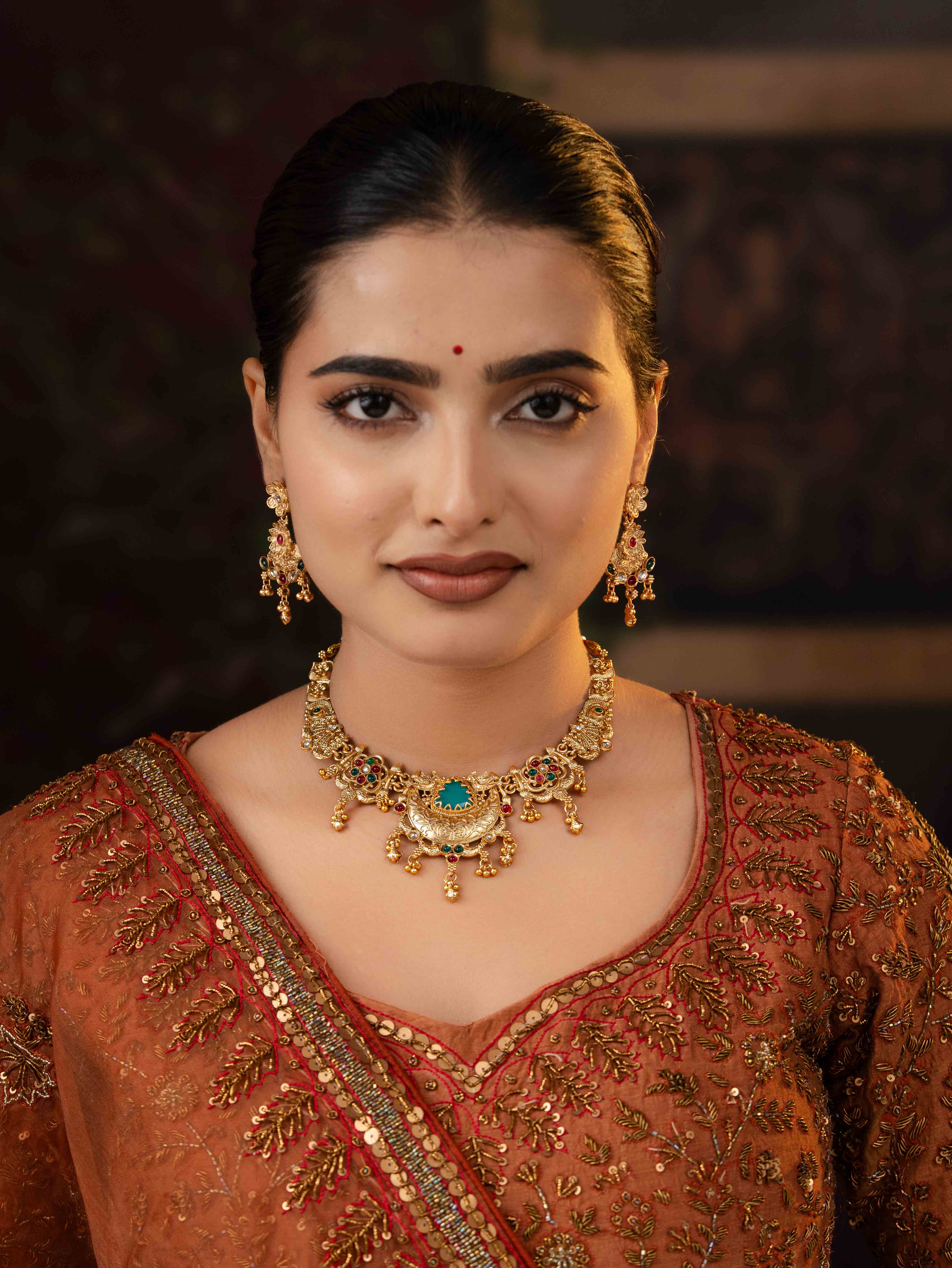 Chandraroop Necklace Set