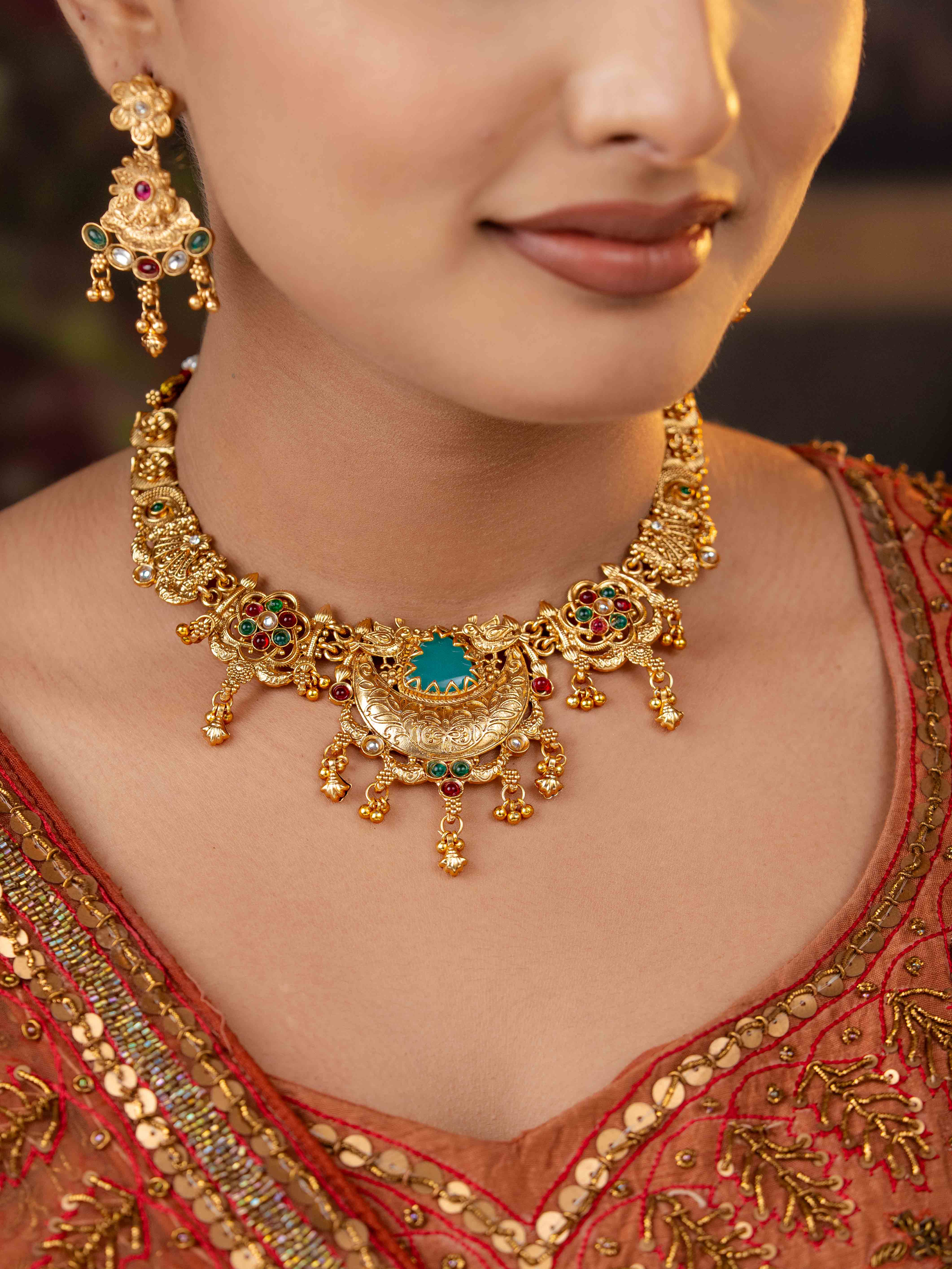Chandraroop Necklace Set