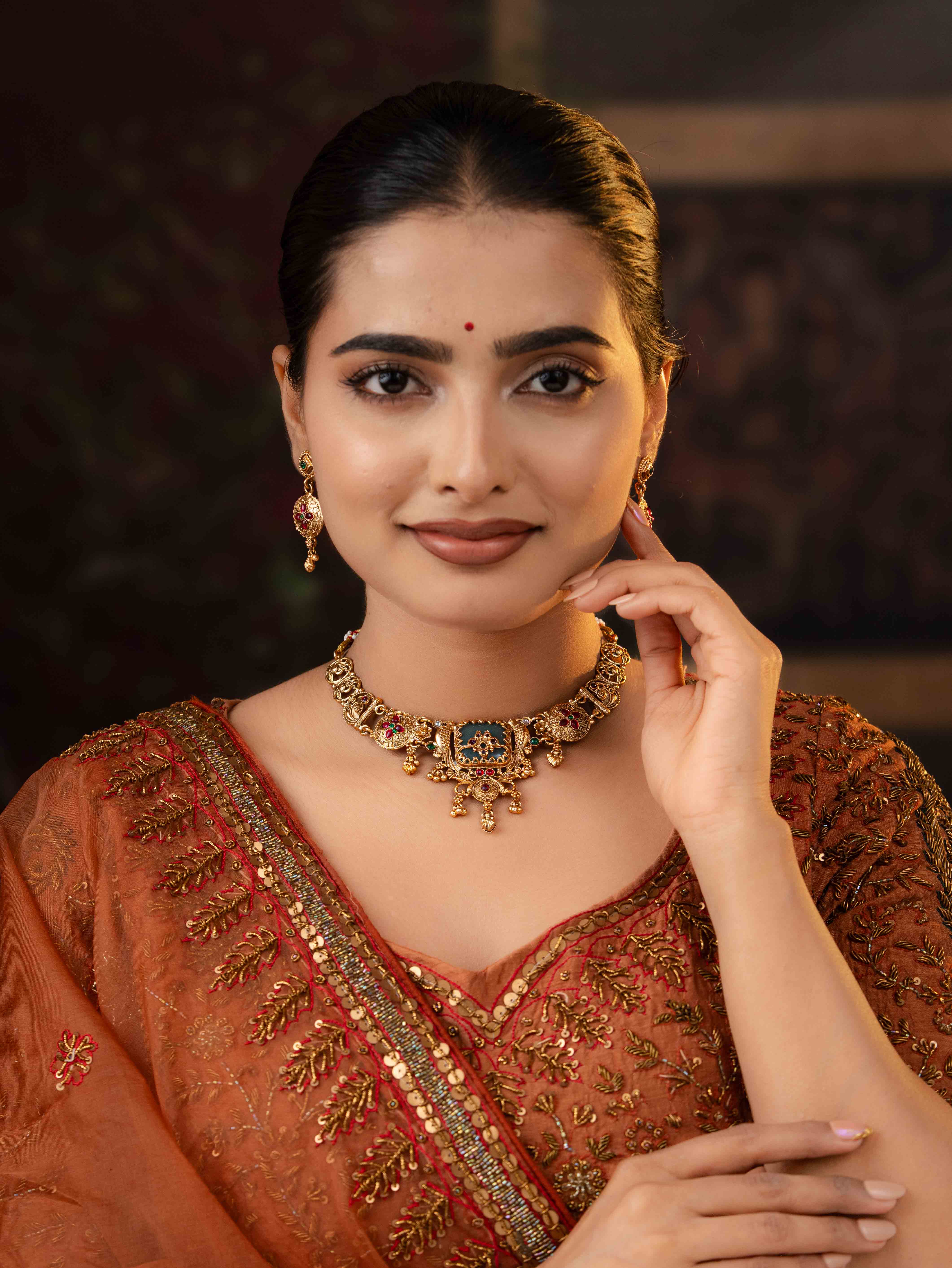 Brinaya Necklace Set