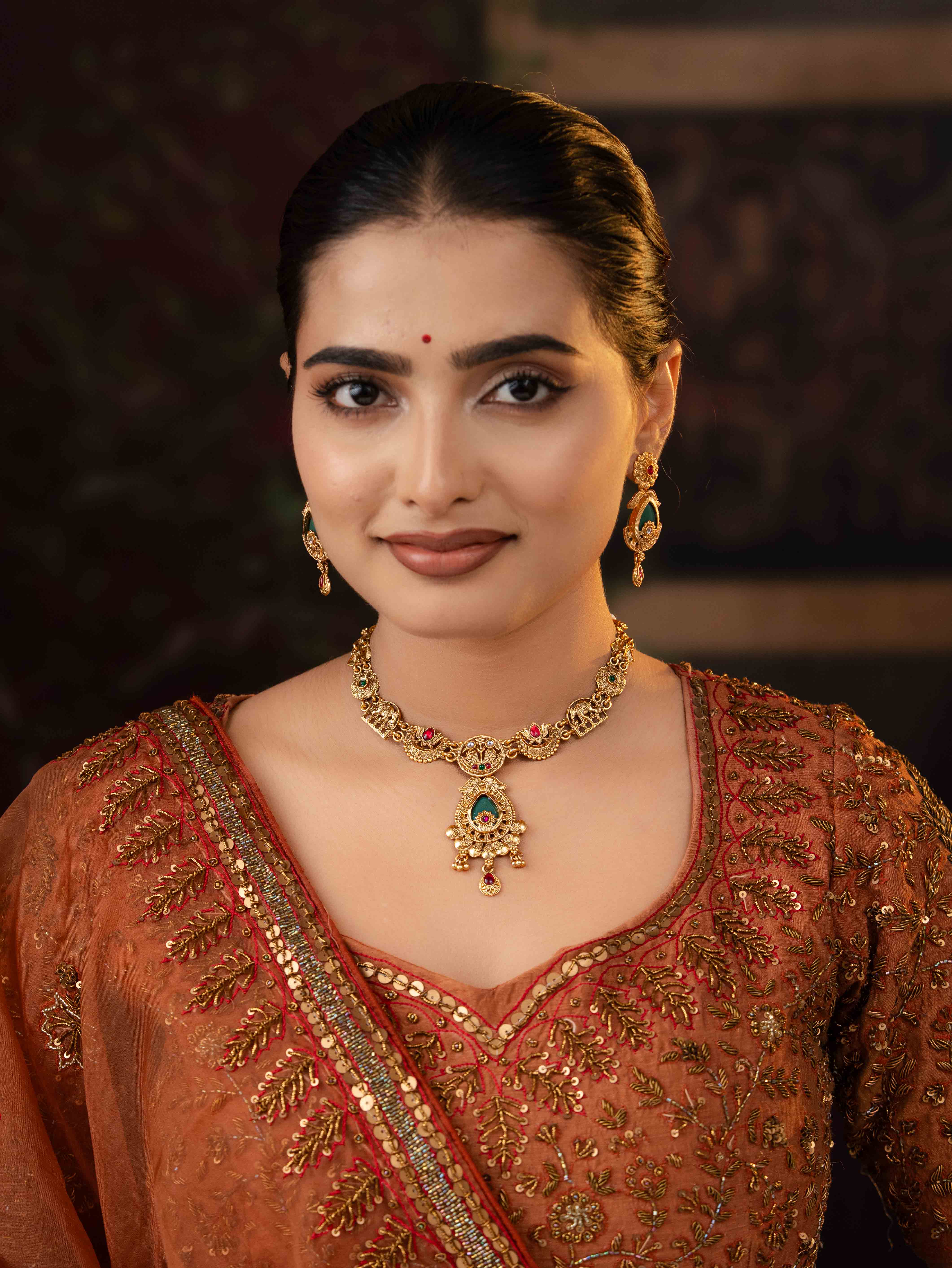 Vishruti necklace set