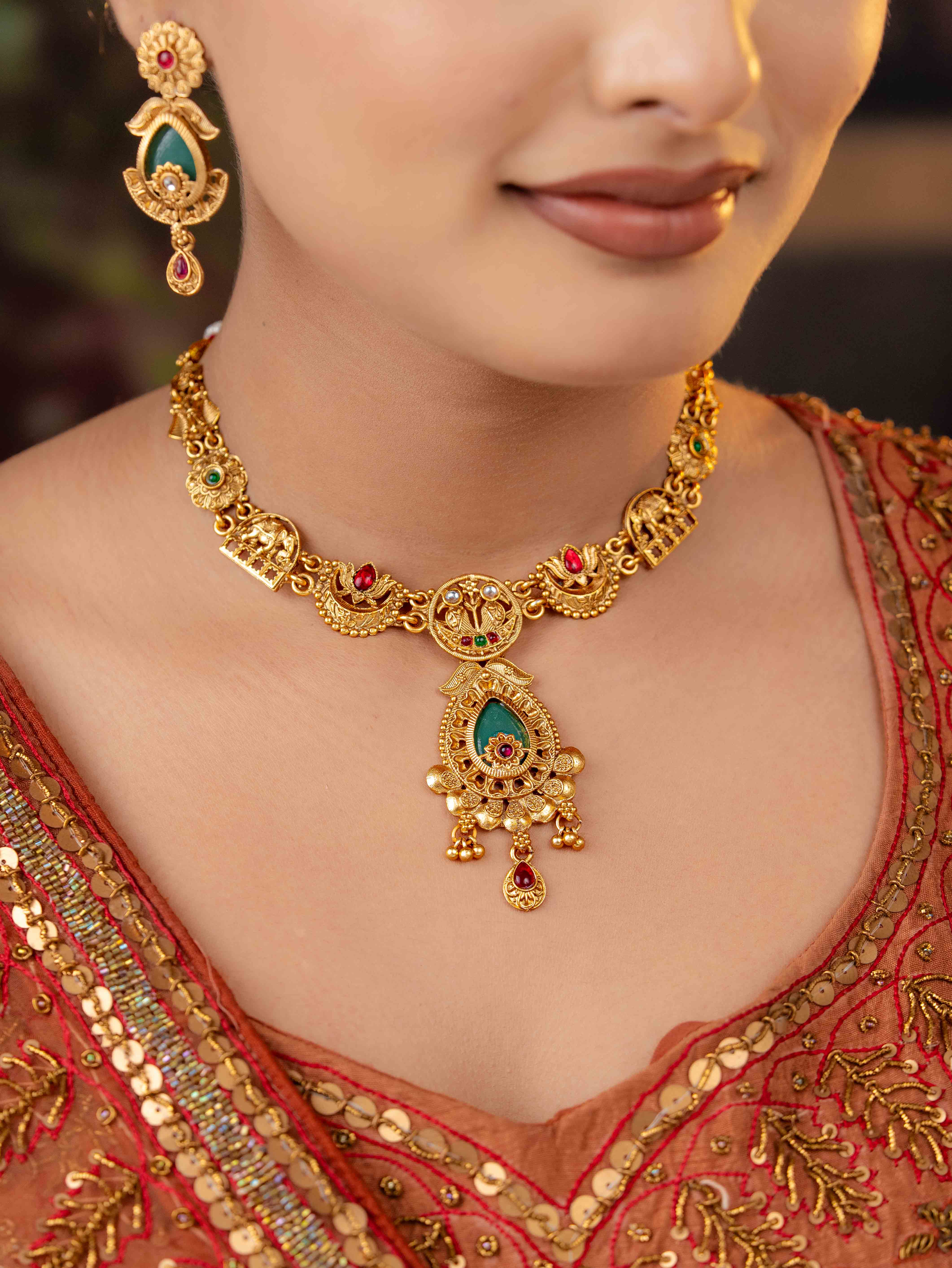 Vishruti necklace set