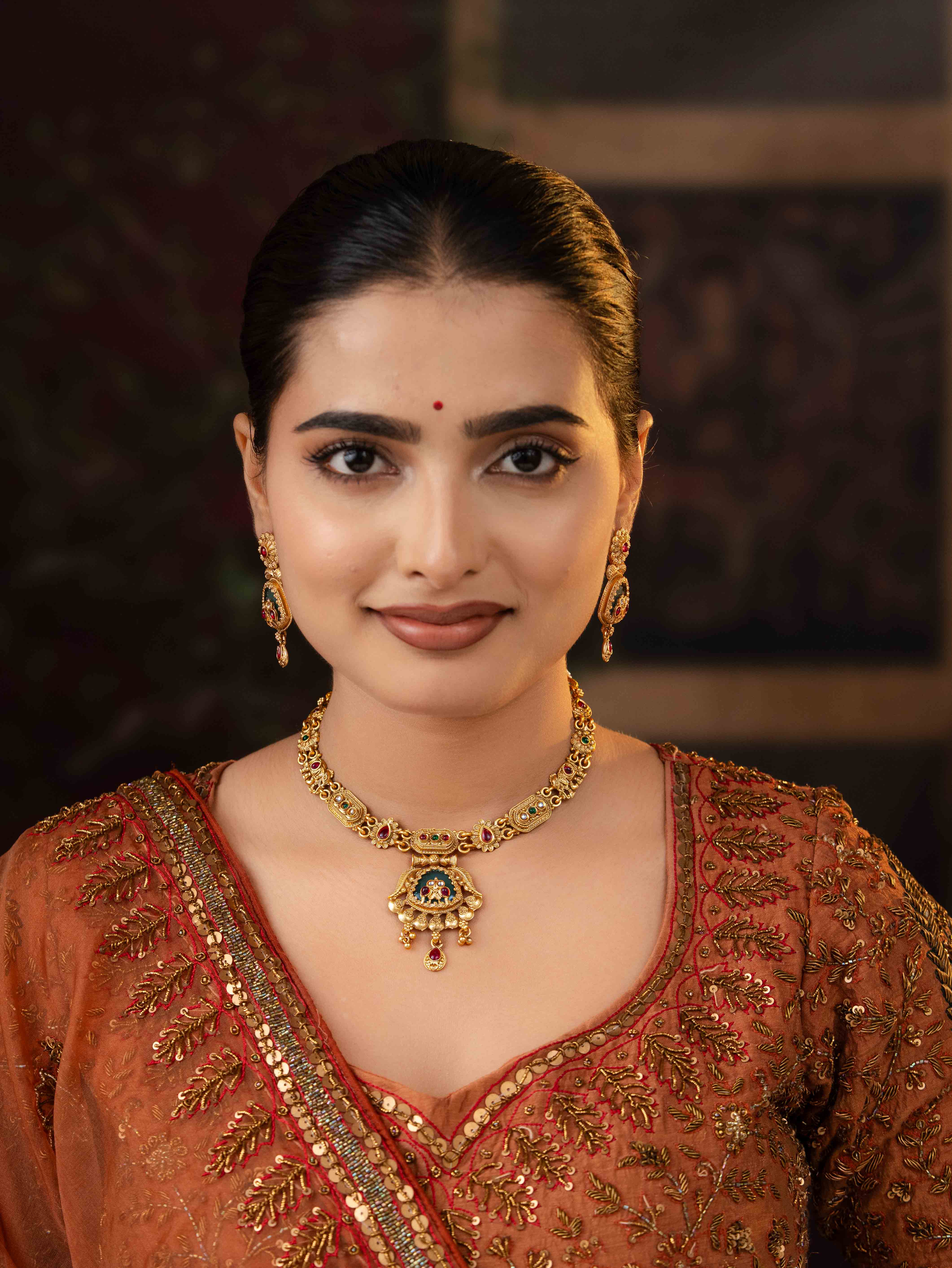 Rangtara Necklace Set