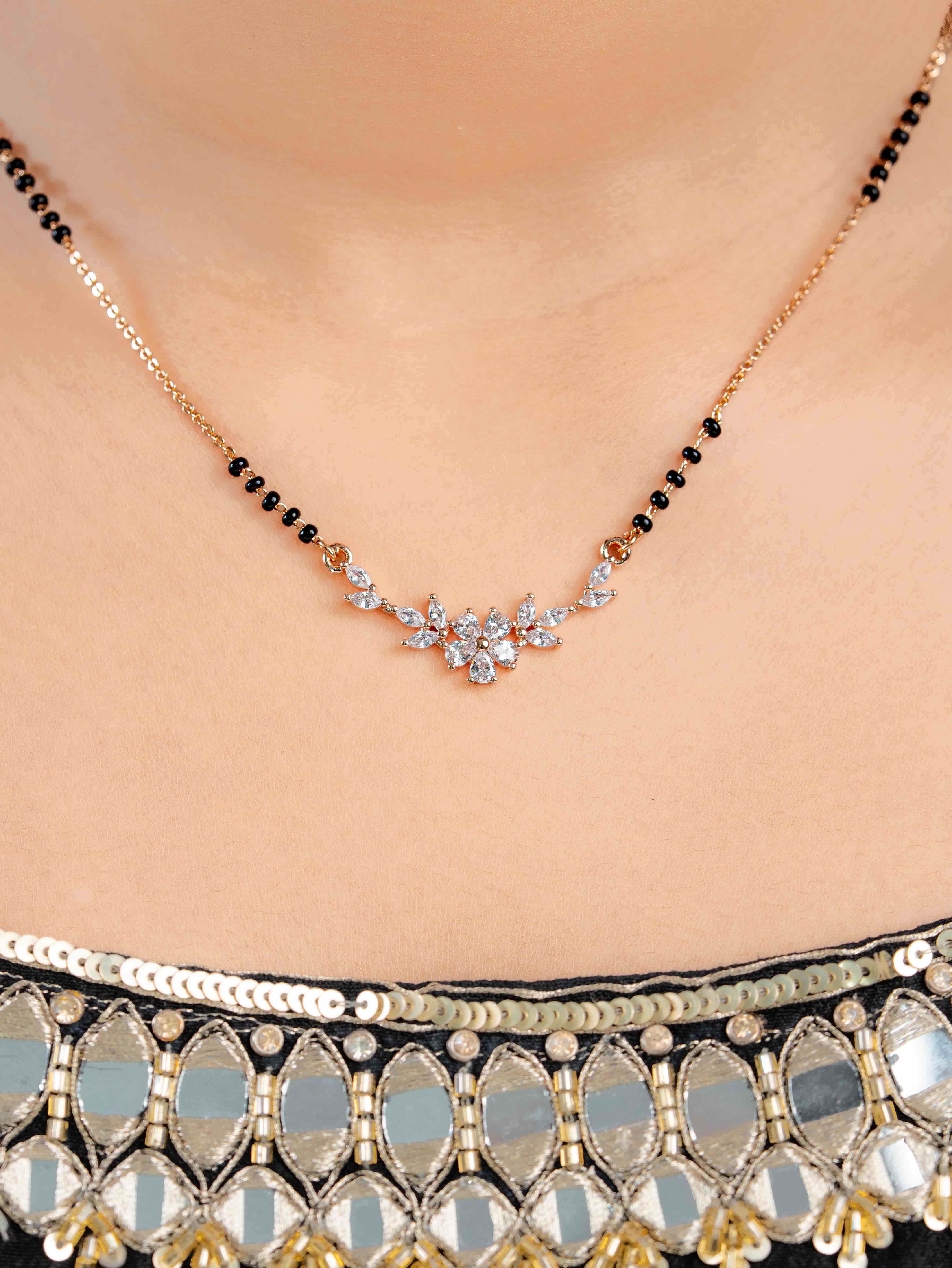 mahira Mangalsutra With Earrings