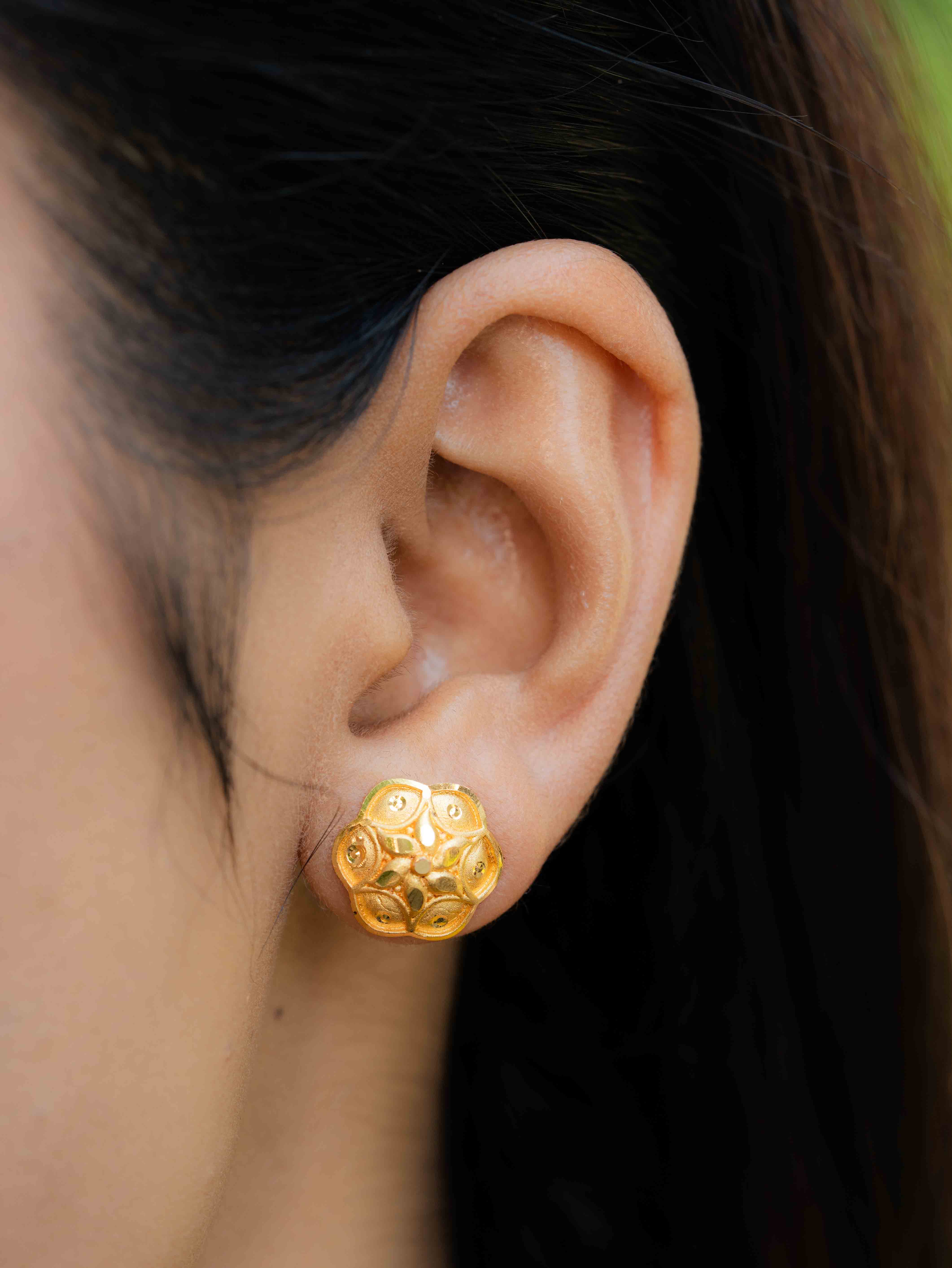 Charvi Studs