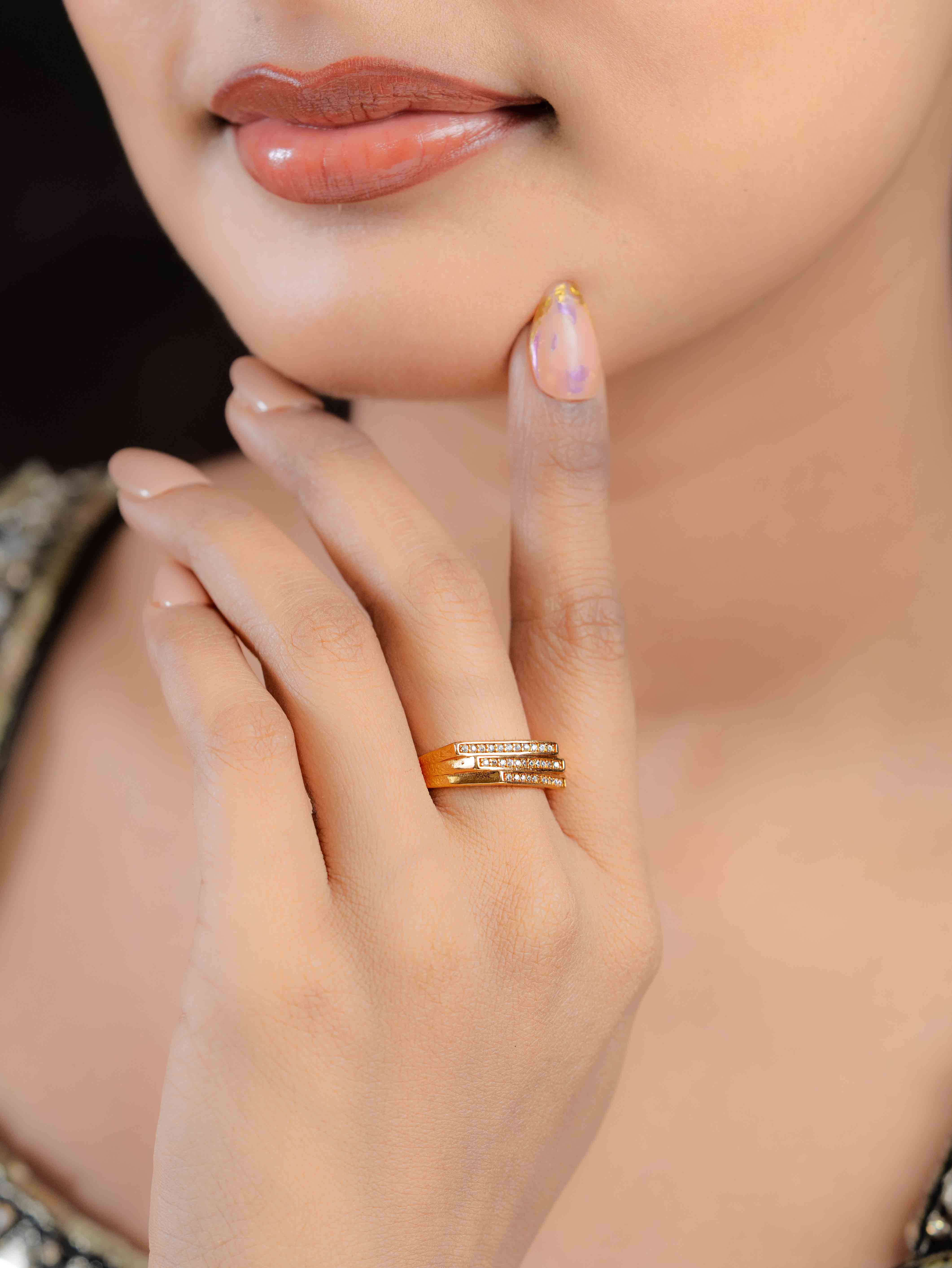 Elara Adjustable Ring