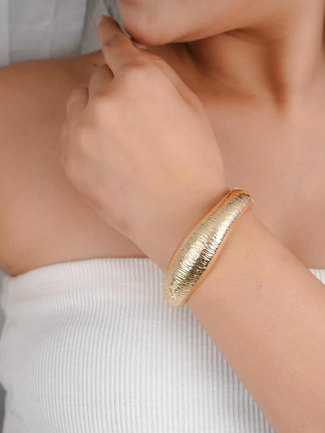 Kendall Band Bracelet.   (18k Gold Plated)