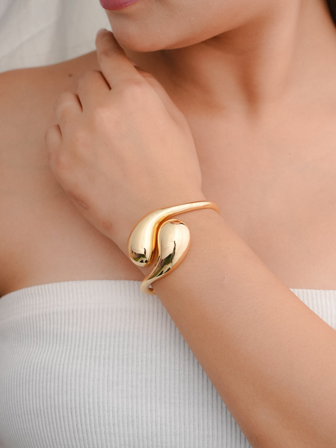 Perth Gold Bracelet.  (18K Gold Plated)