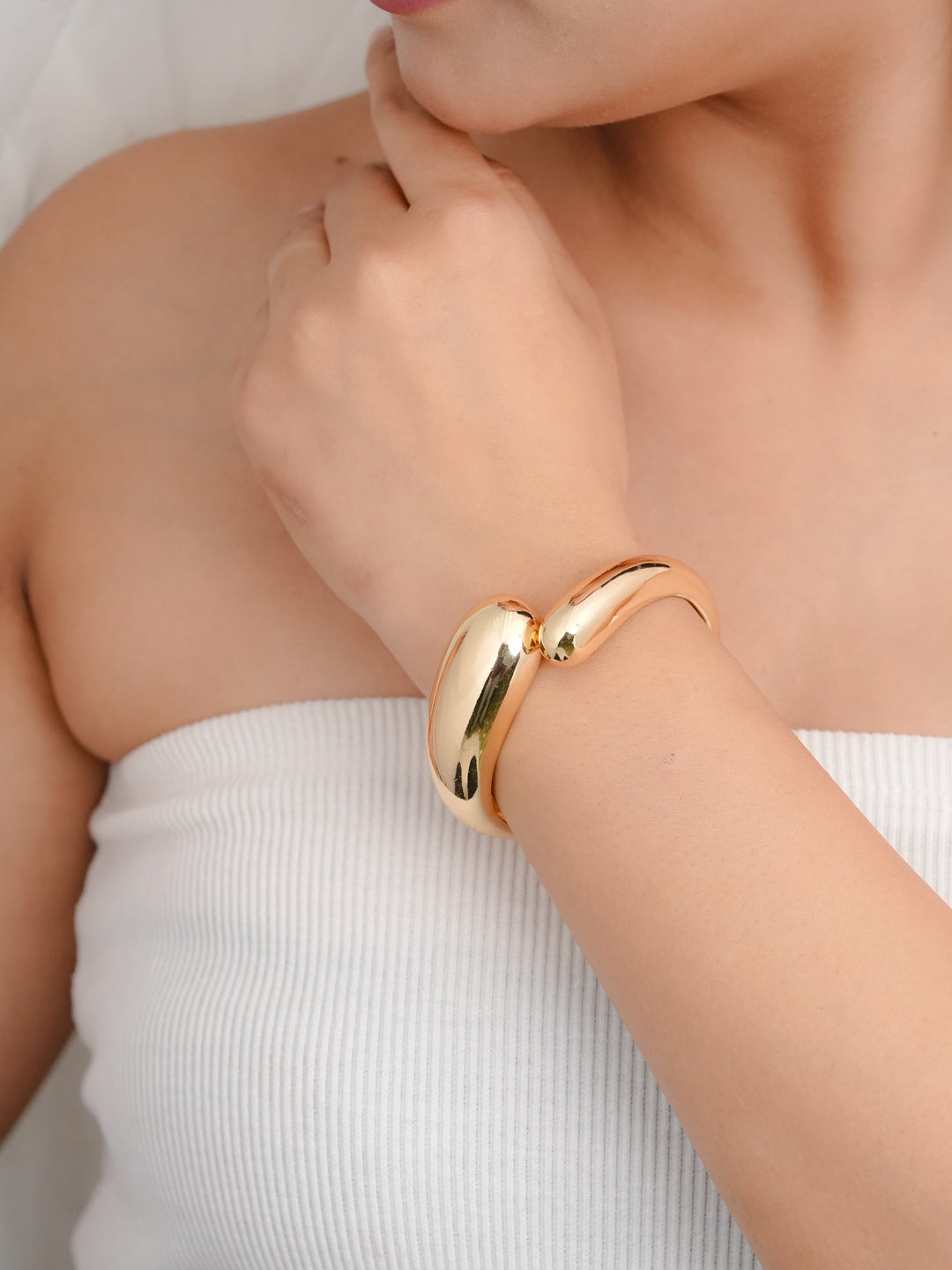 Amelia Adorn Bracelet.     (18K Gold Plated)