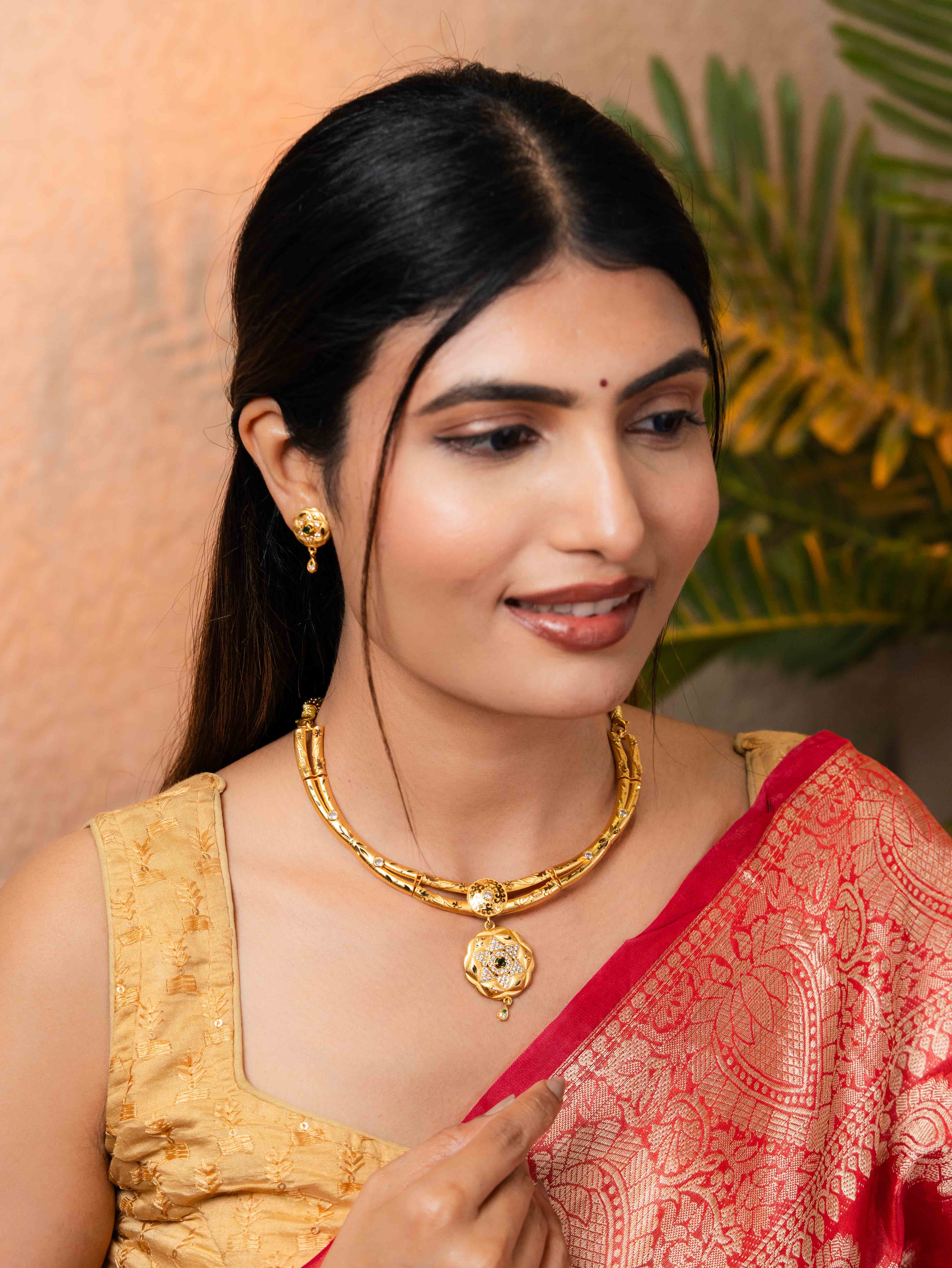 Saisha gold necklace set (Green)