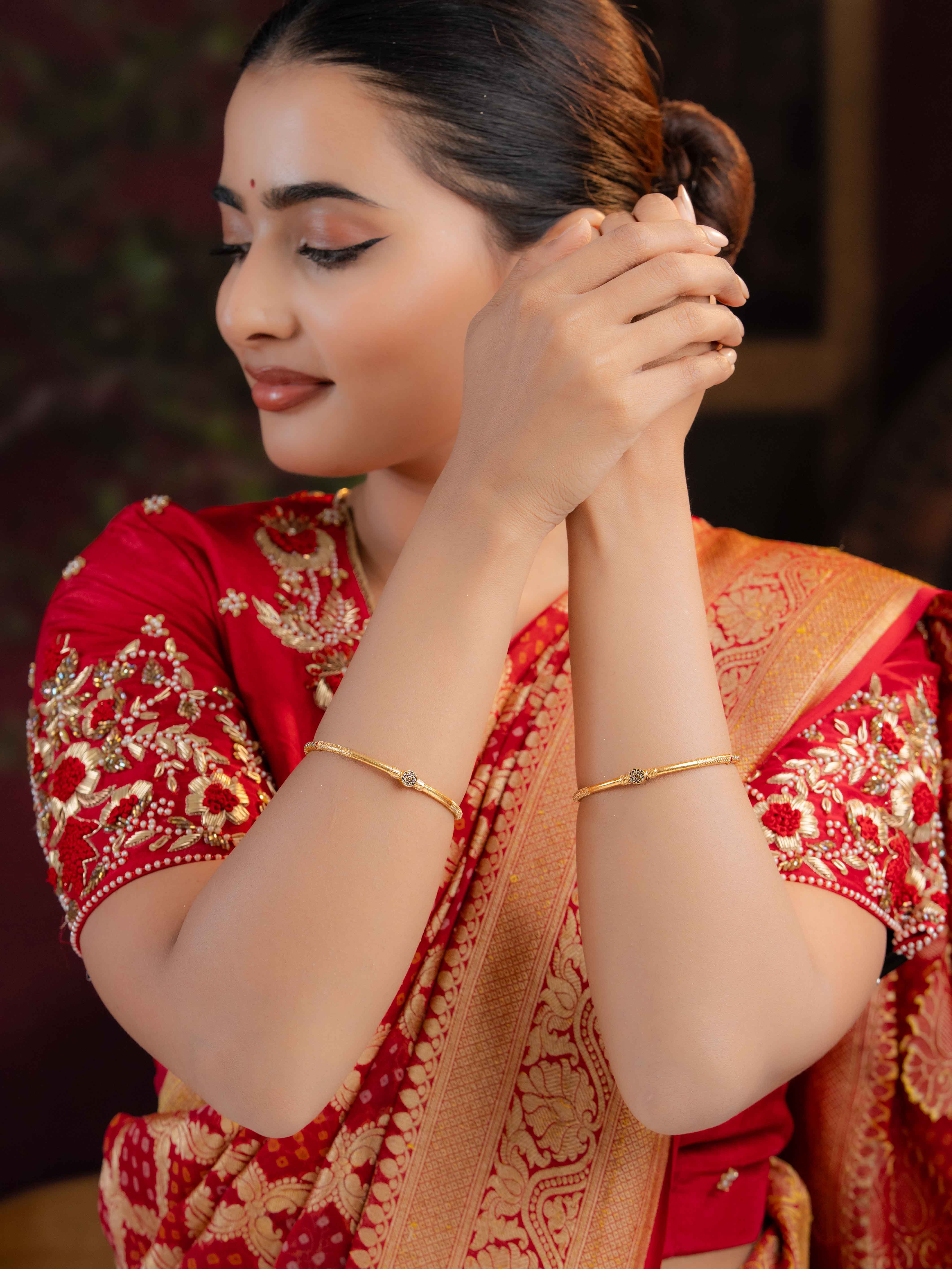 Ishani Bangle ( Set of 2)