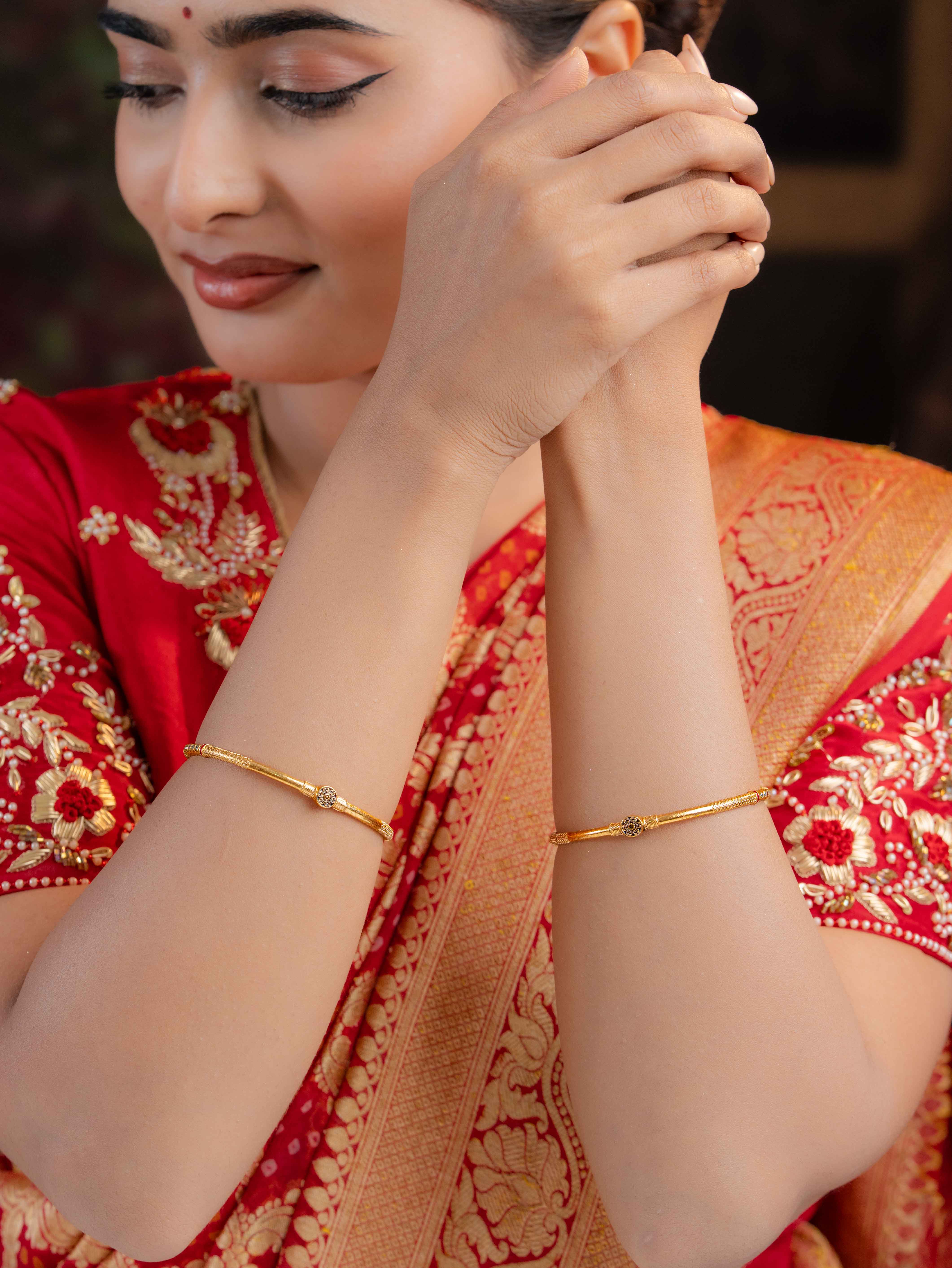 Ishani Bangle ( Set of 2)