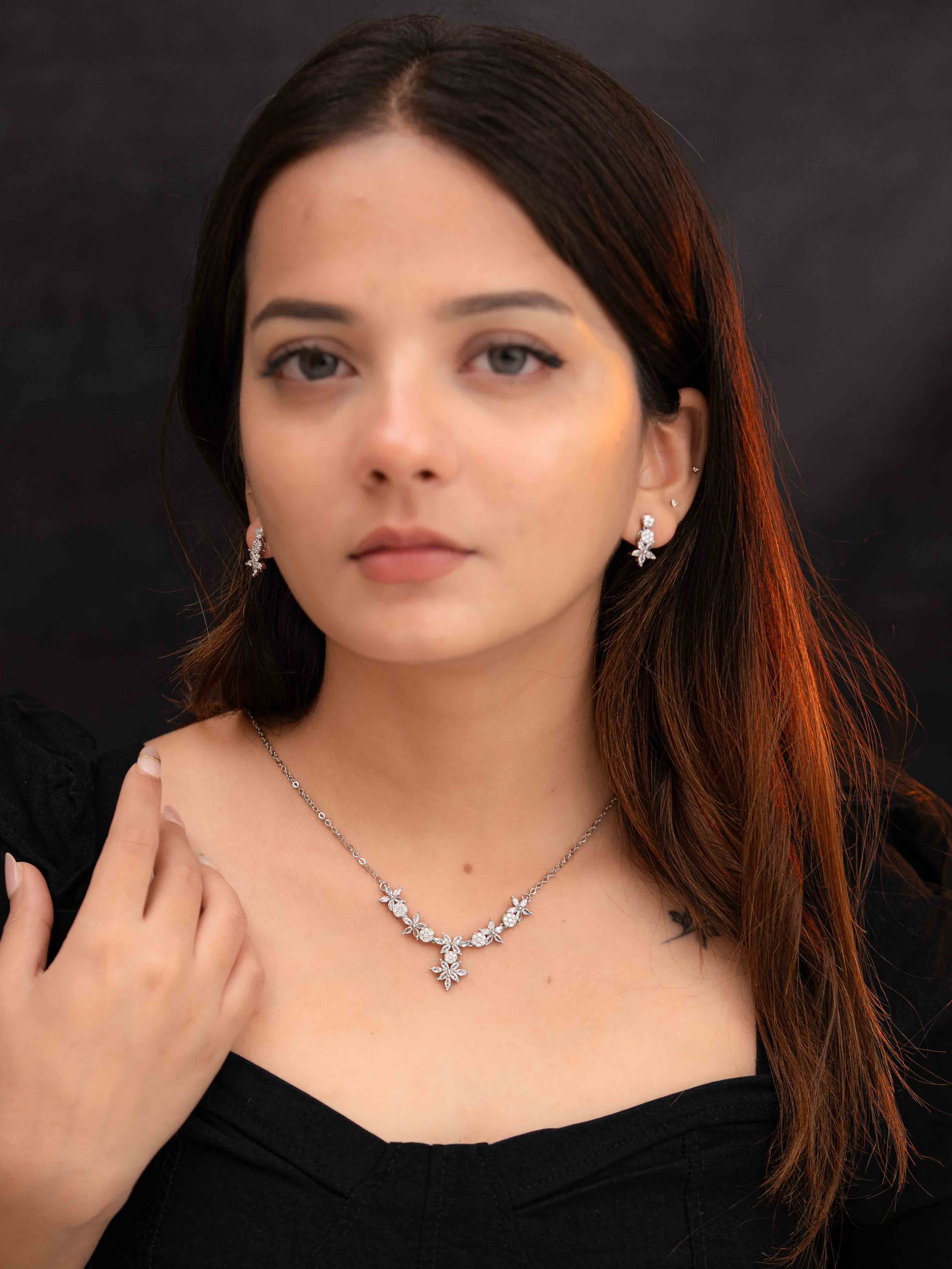 Velora Silver Necklace Set