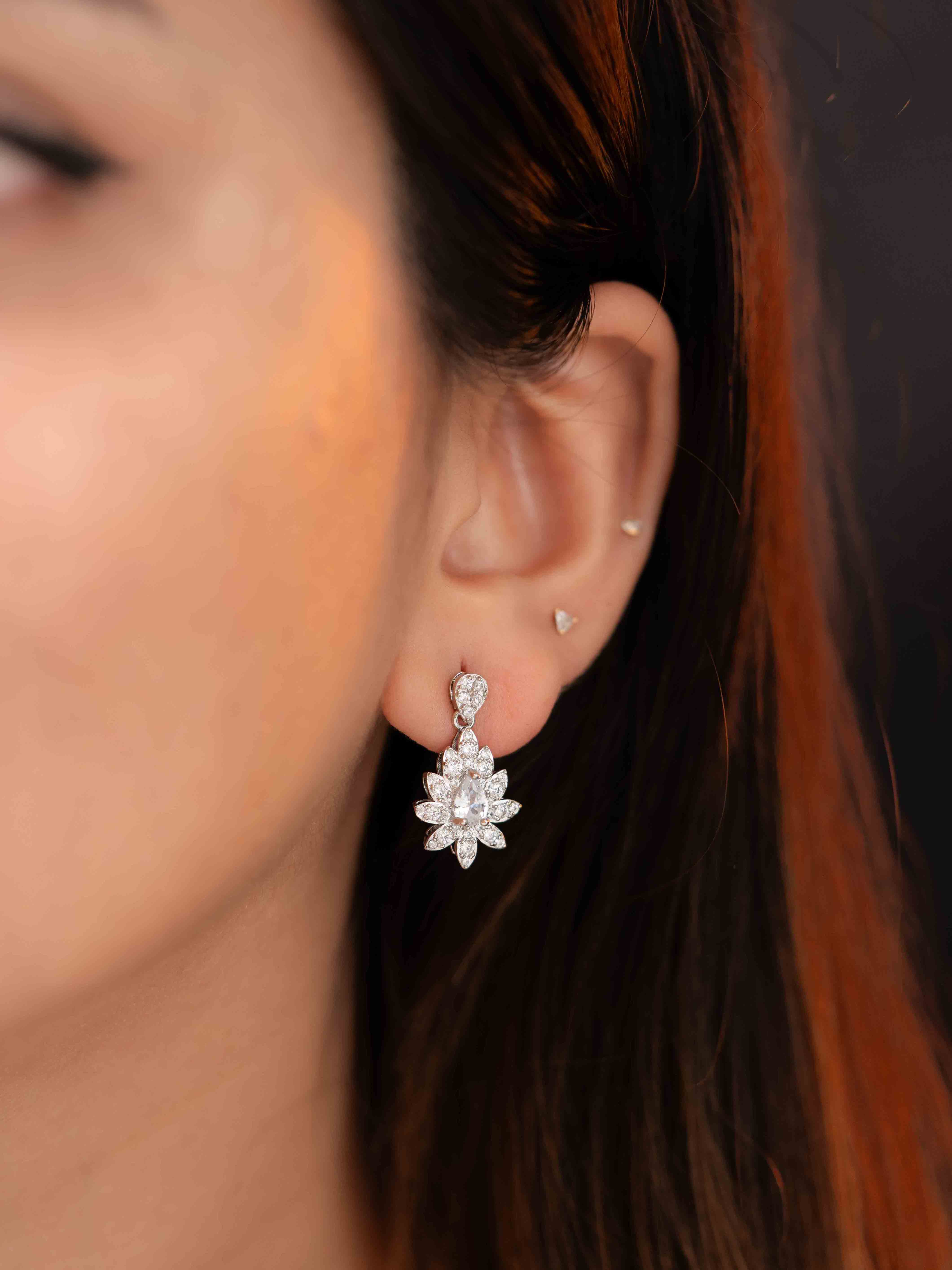 Kyra Silver Necklace Set