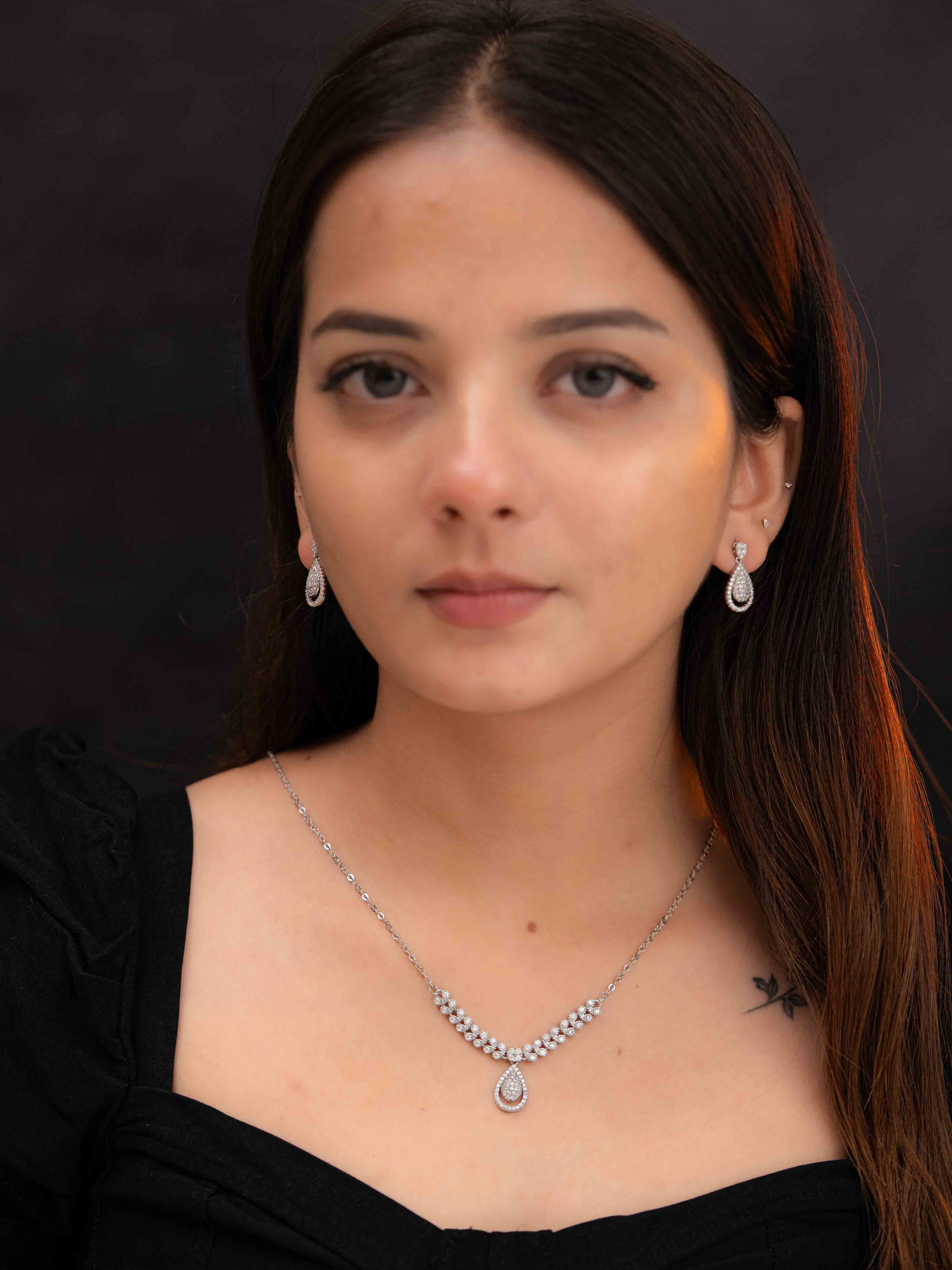 Maya Silver Necklace Set