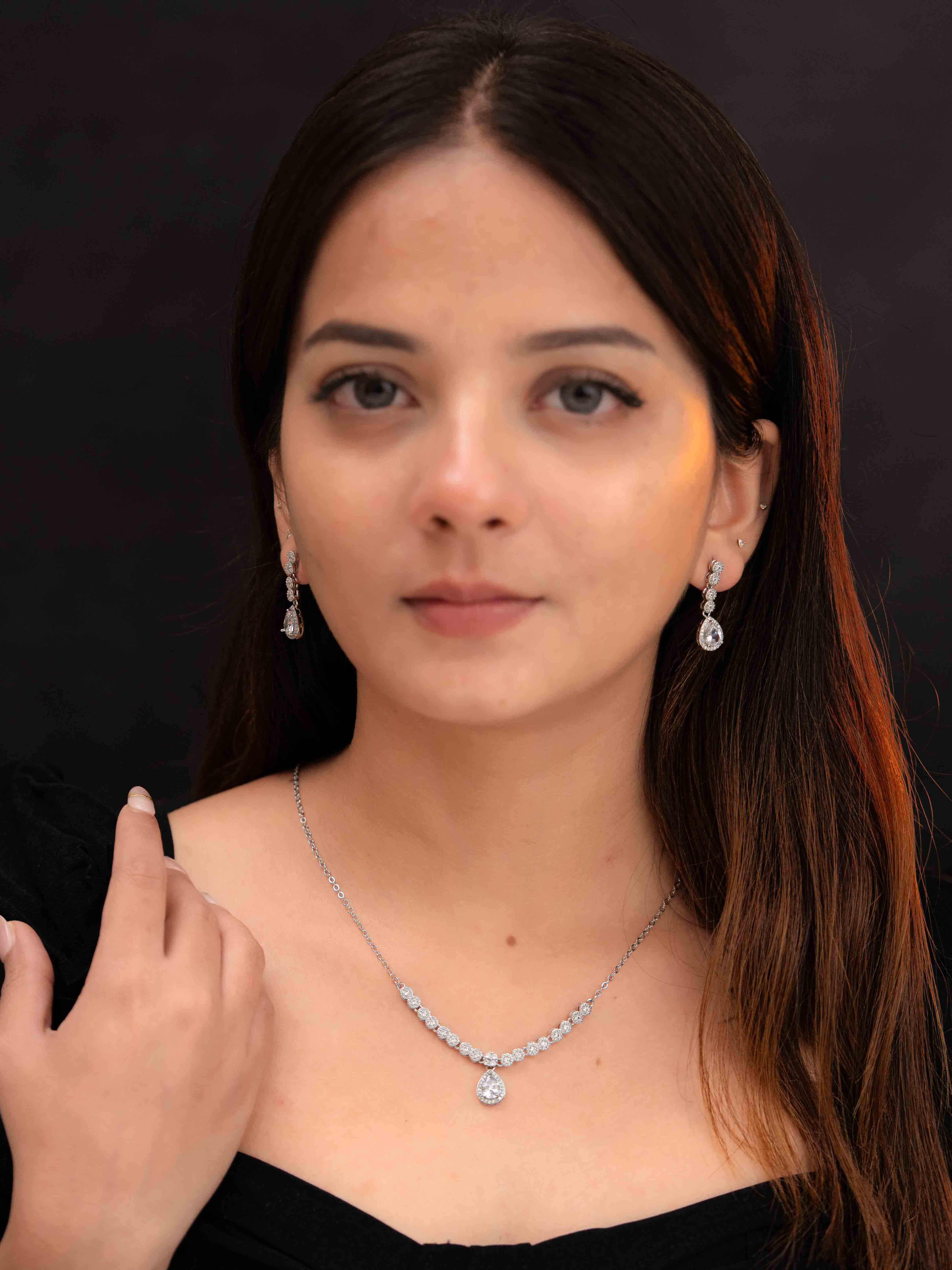 Lumi Silver Necklace Set