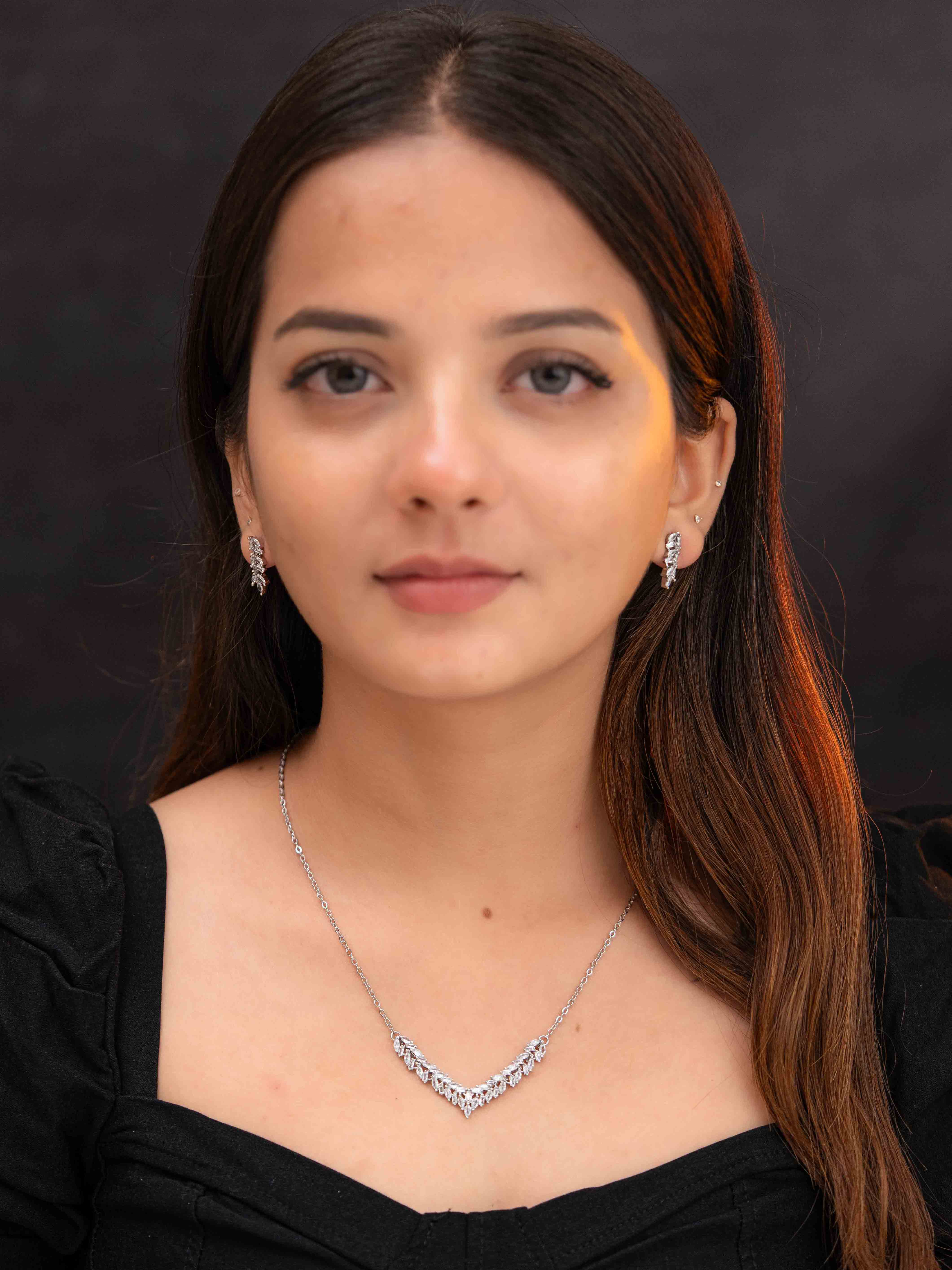 Tiyana Silver Necklace Set