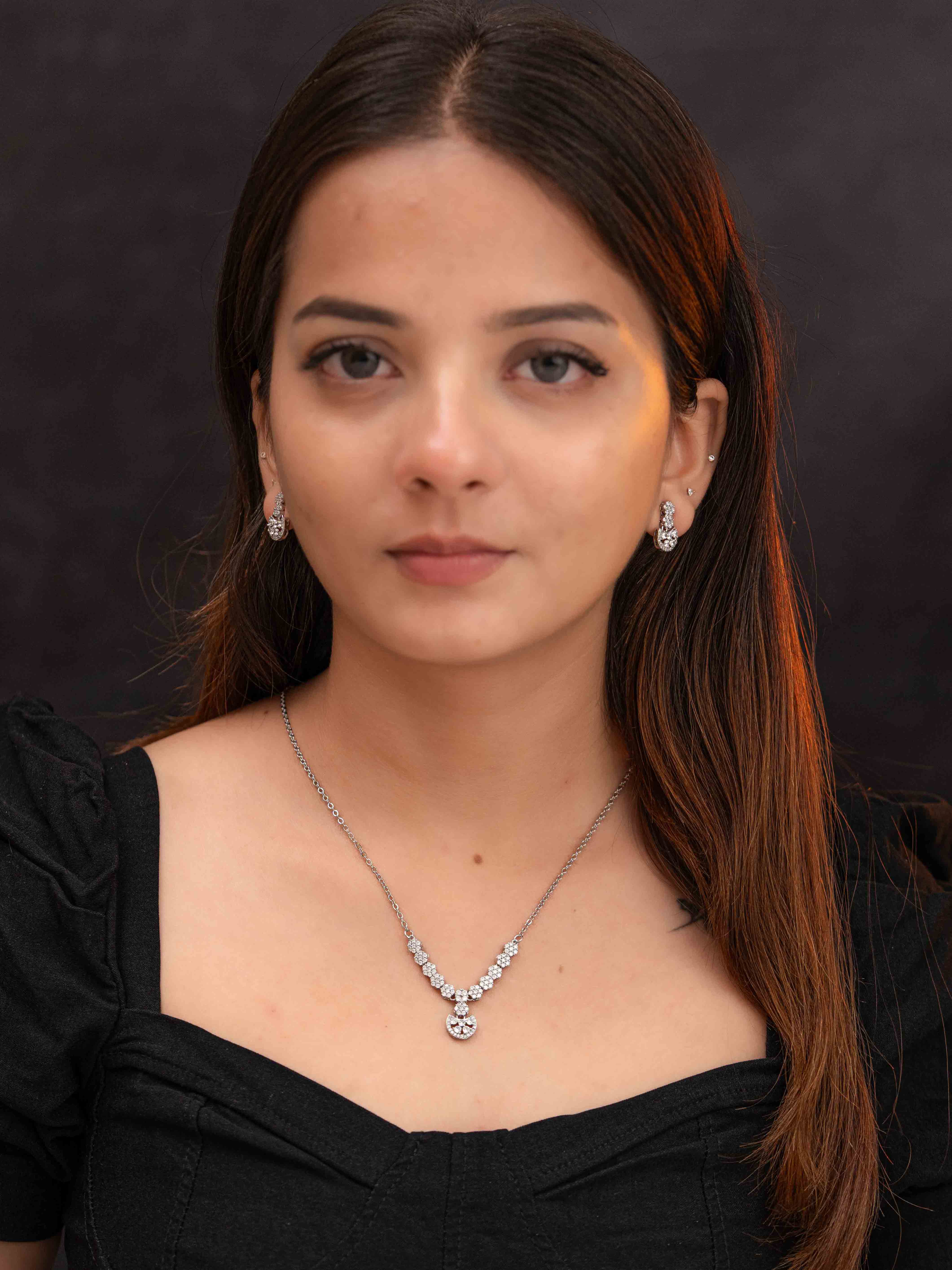 Shruti Silver Necklace Set