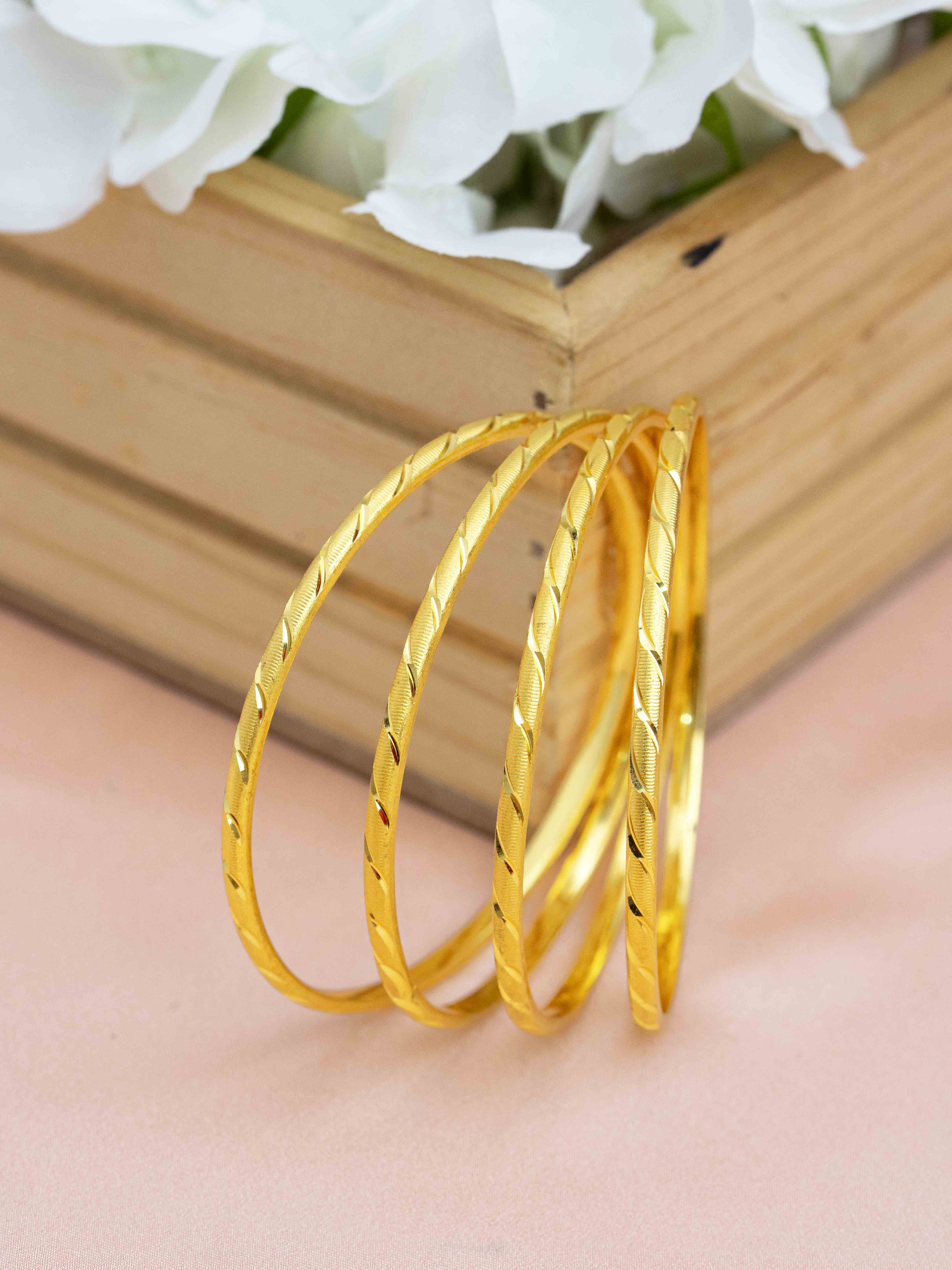 Aparna Bangle (Set Of 4)
