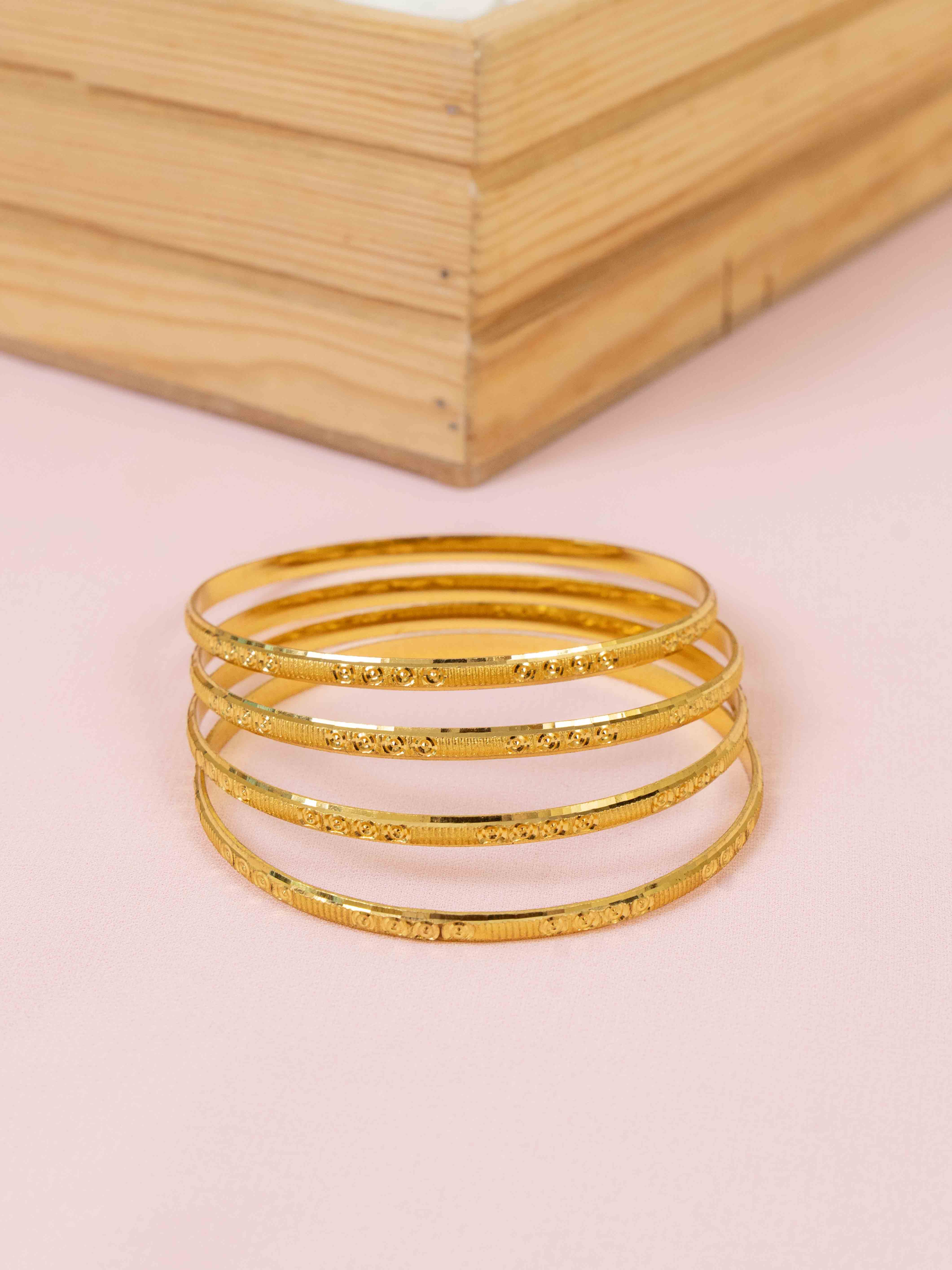 Prisha Bangle ( Set of 4)