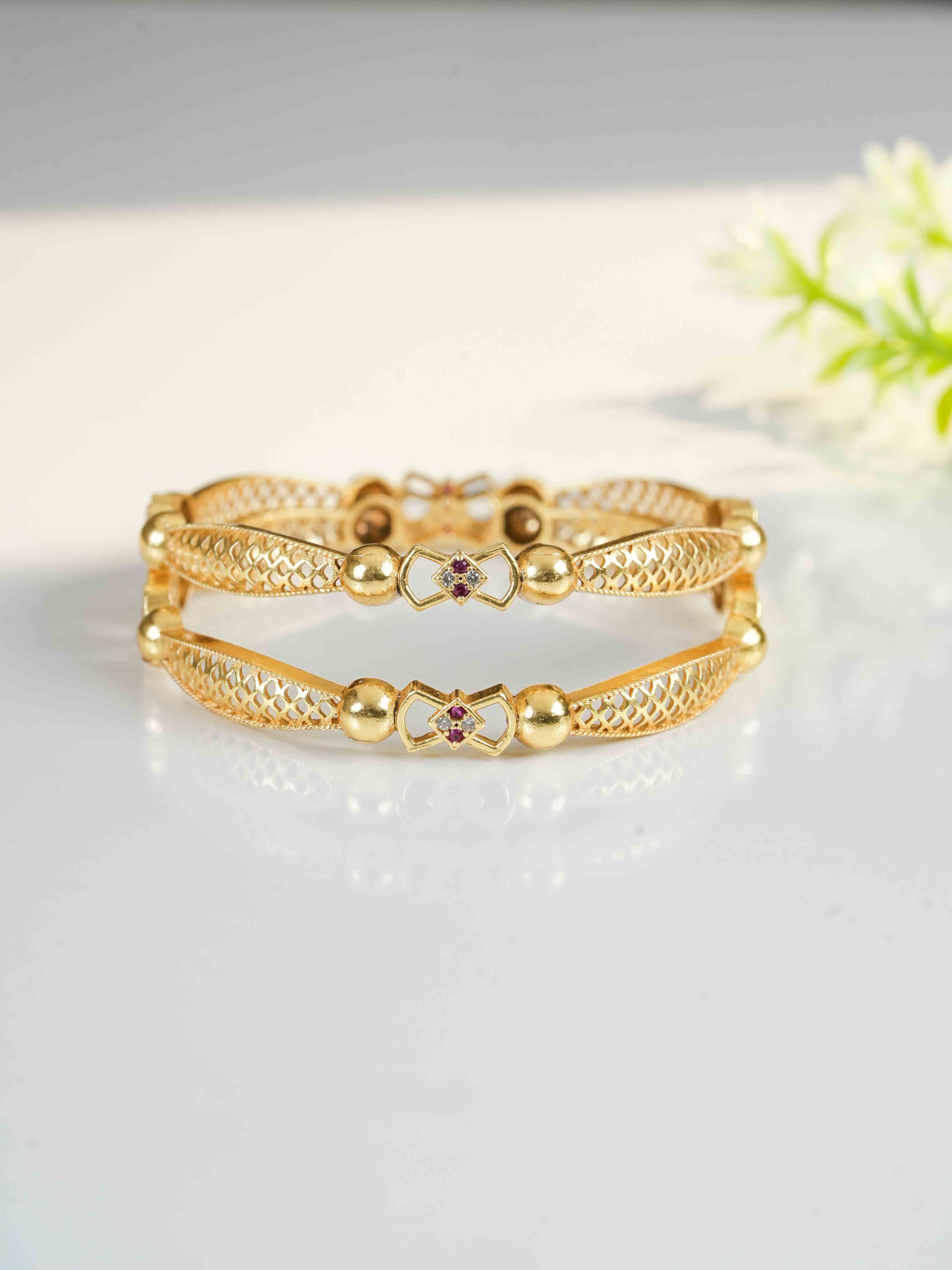 Anika Bangle ( Set of 2)