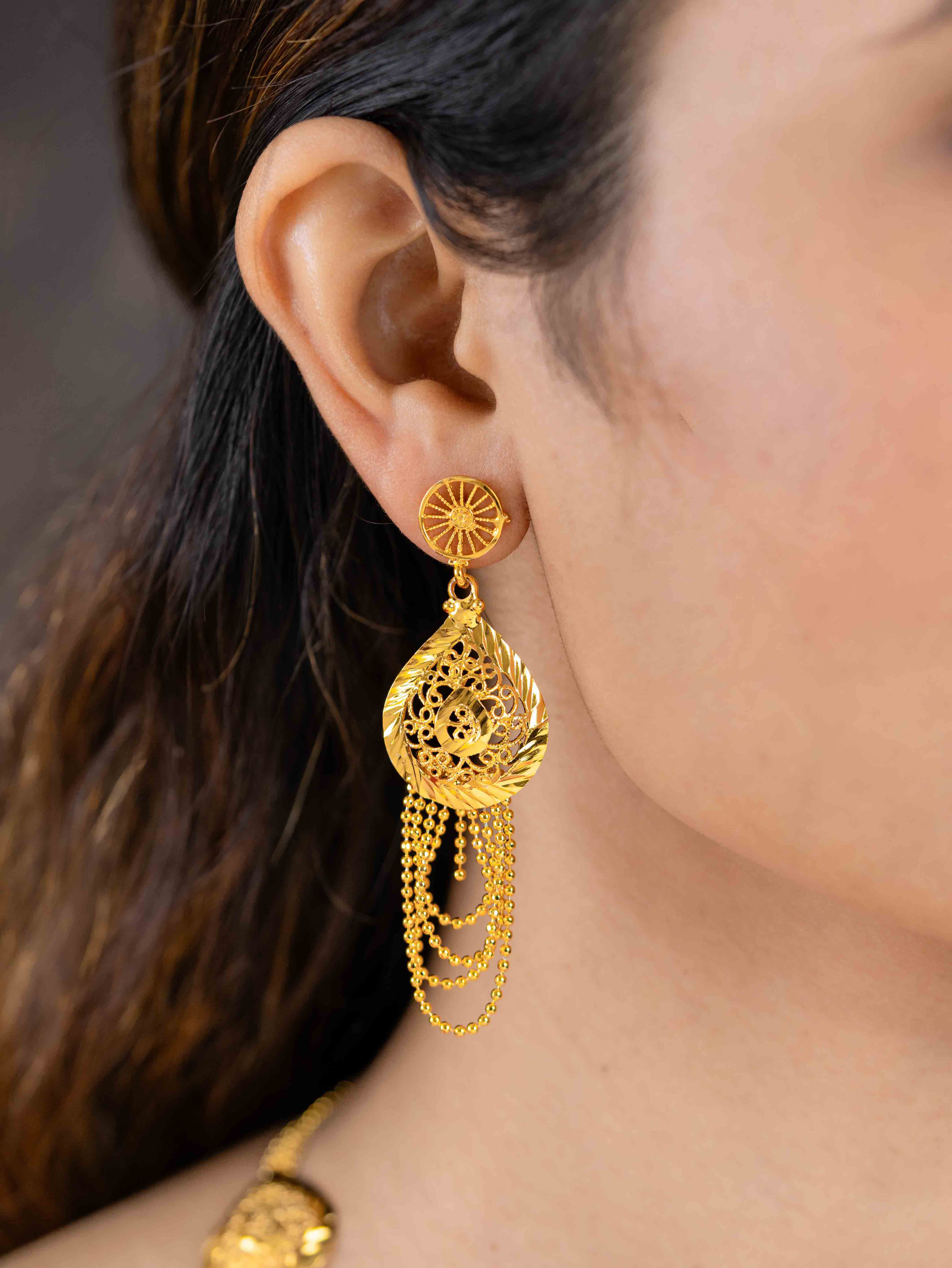 Mitali Long gold necklace set