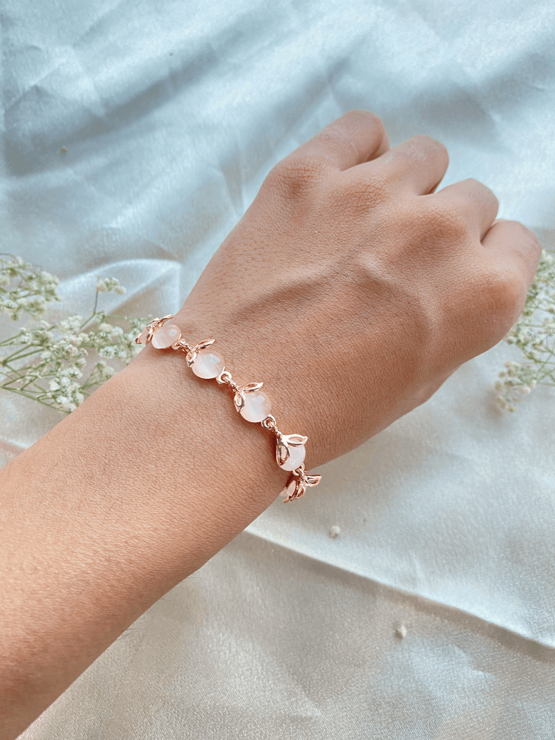 Minimal Designs Pearl Parisian Bracelet - Zerakijewels