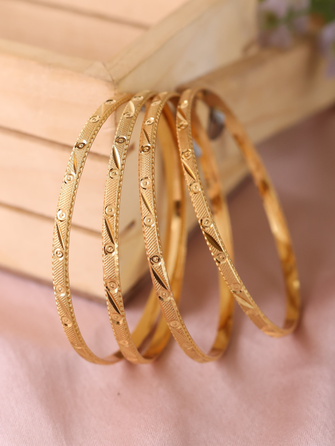 Niharika Bangle ( Set of 4 )