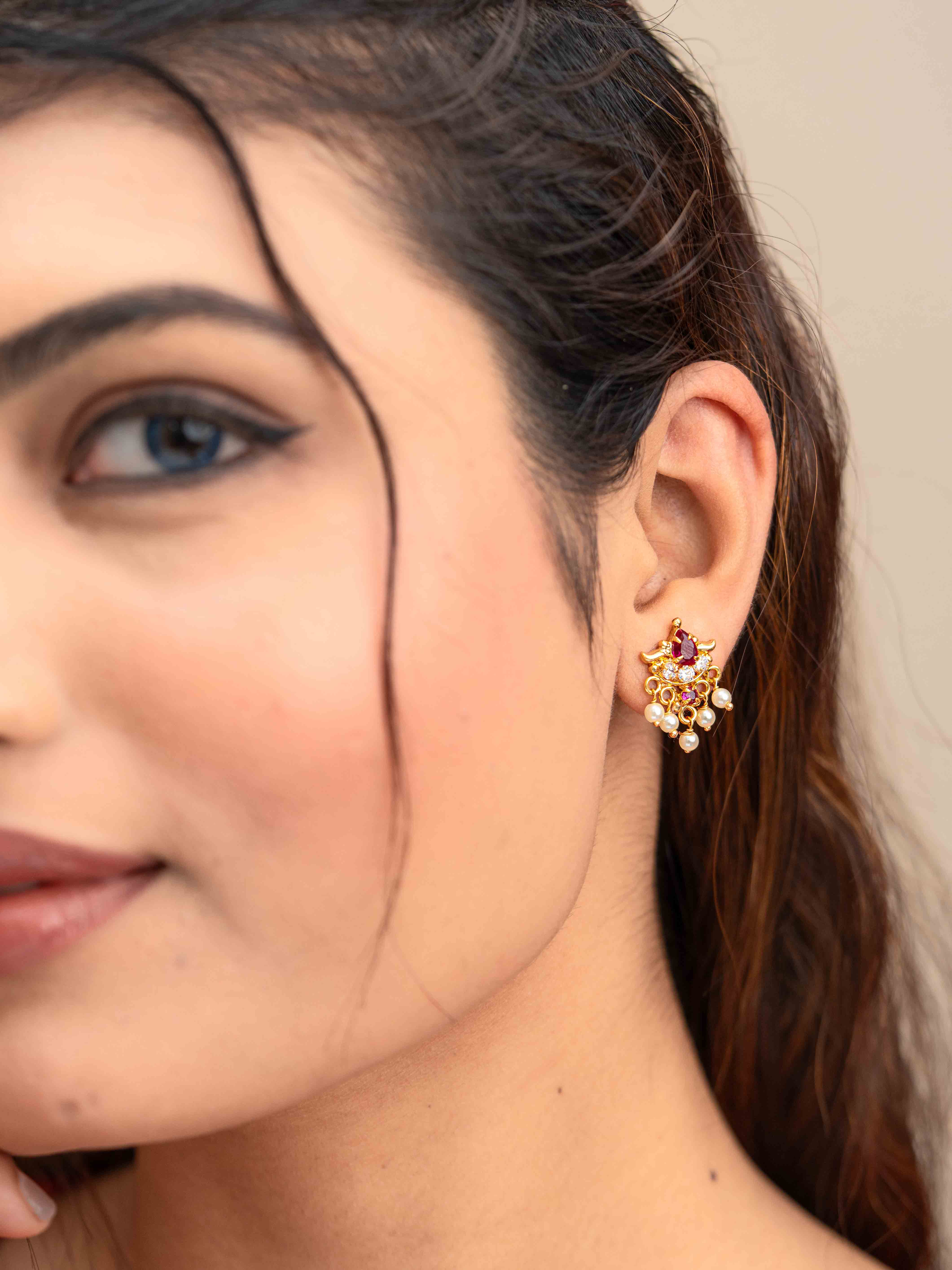 Niravi  Kudi Earrings