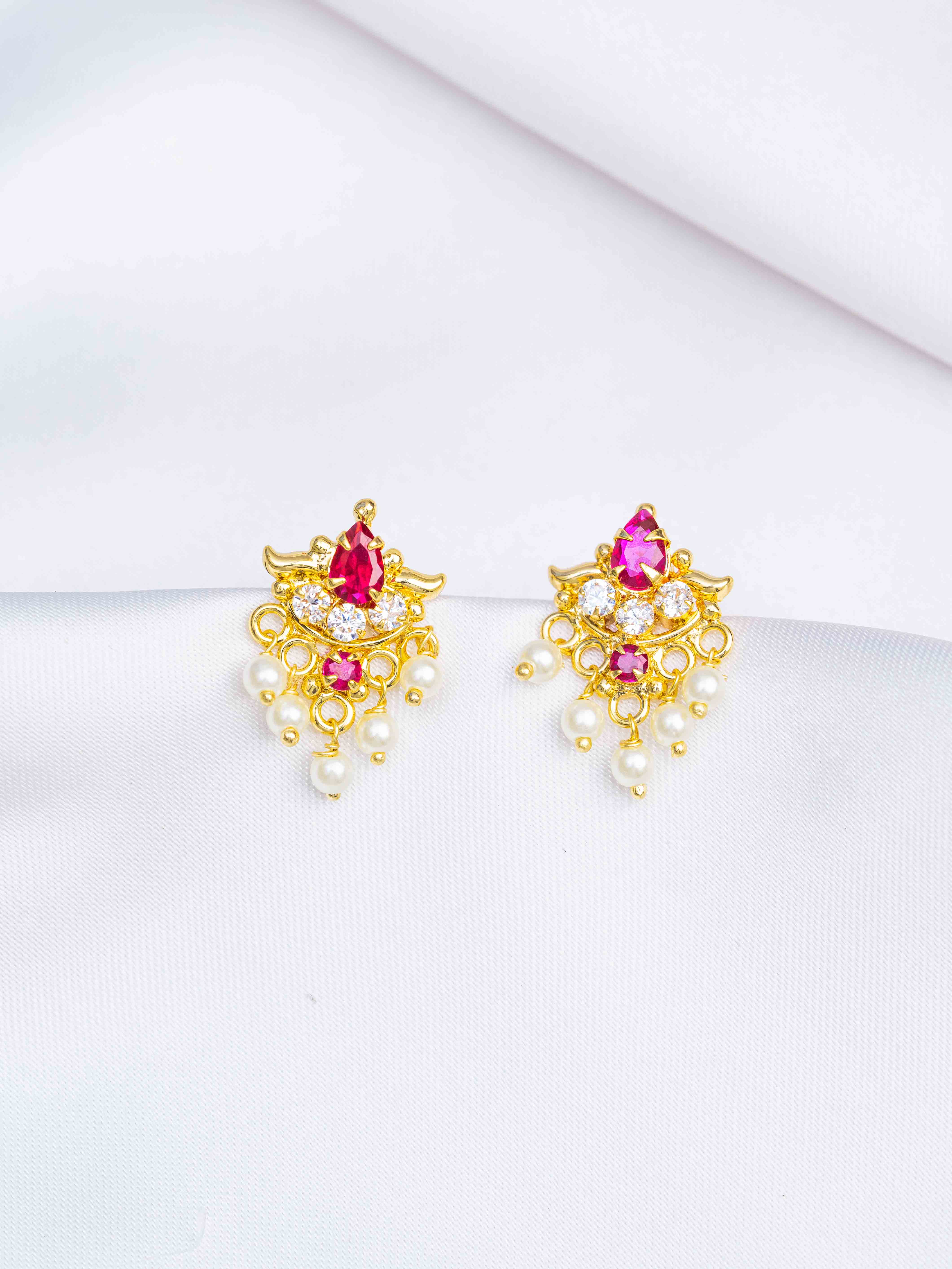 Niravi  Kudi Earrings